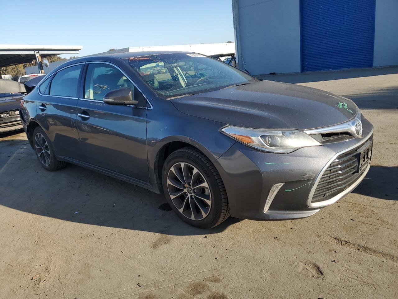 2016 Toyota Avalon - Image 4