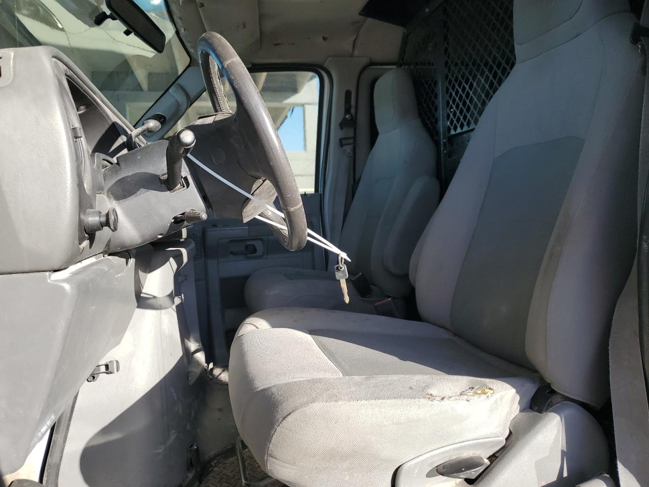 2003 Ford Econoline - Image 7