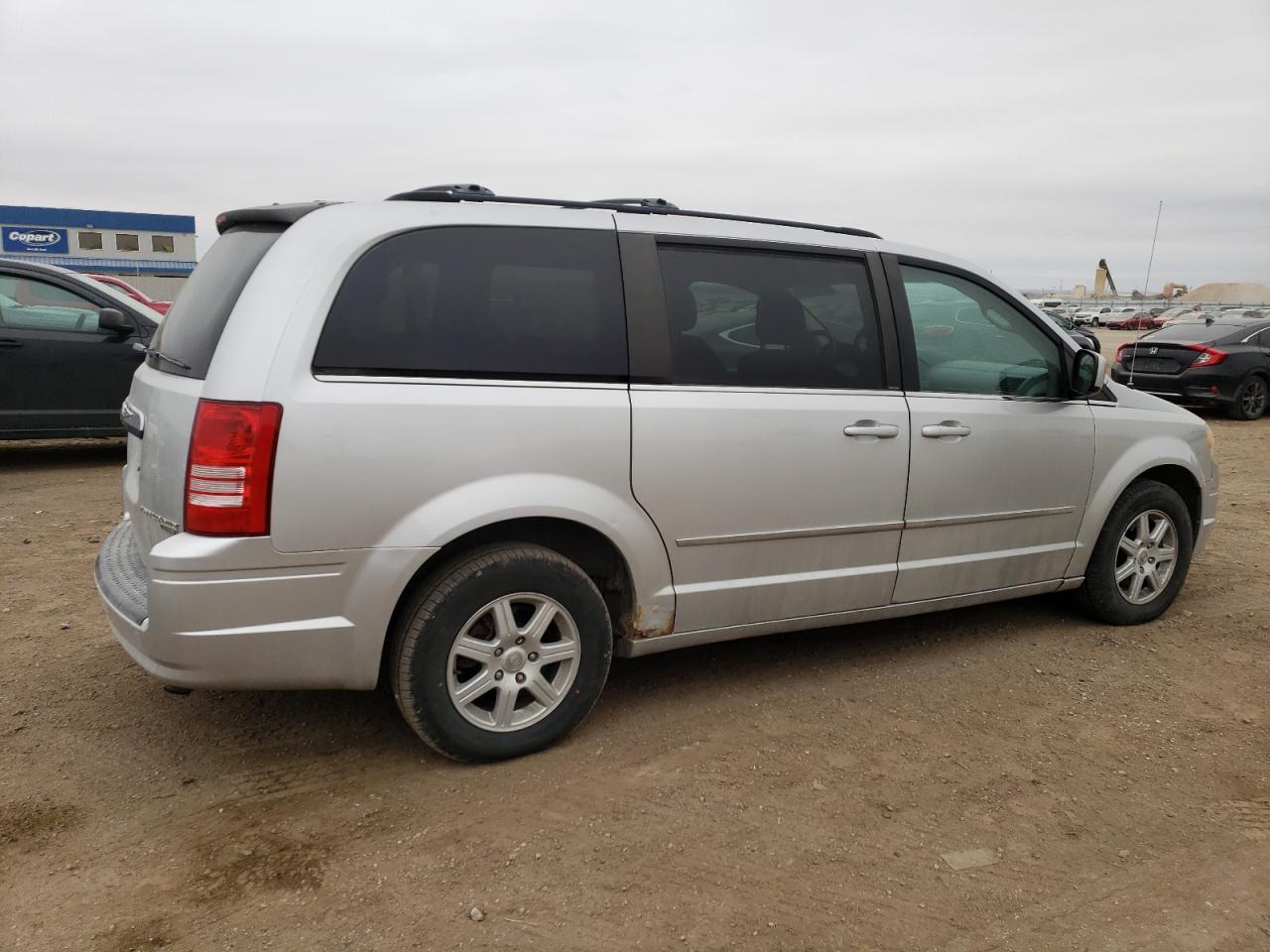 2010 Chrysler Town & Country Touring VIN: 2A4RR5D13AR432693 Lot: 43115465