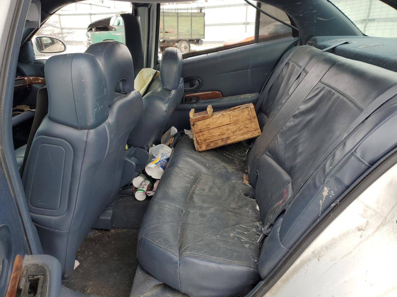 2000 Buick LeSabre - Image 11
