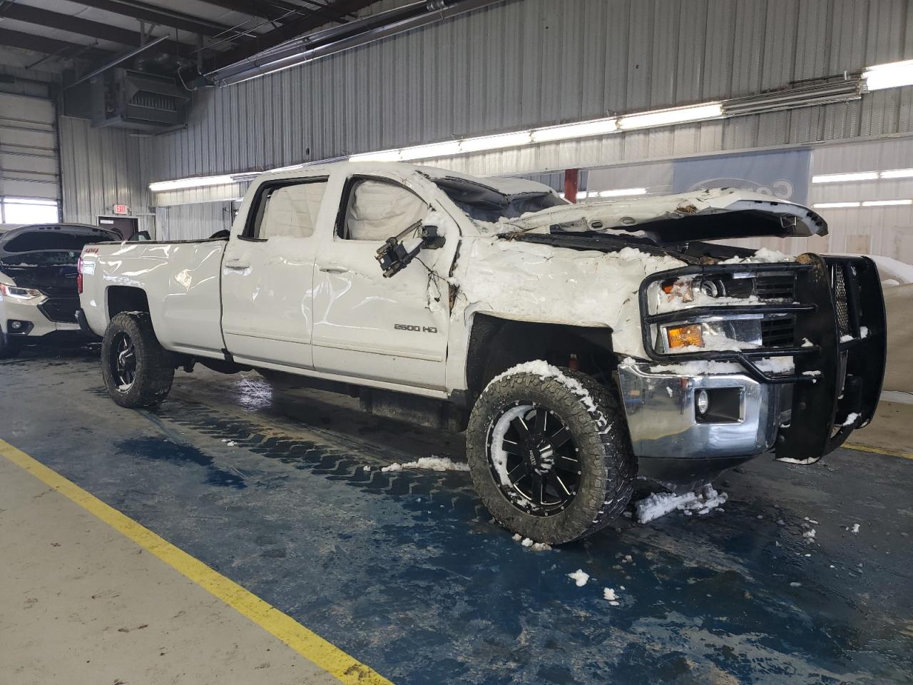 2015 Chevrolet Silverado - Image 4