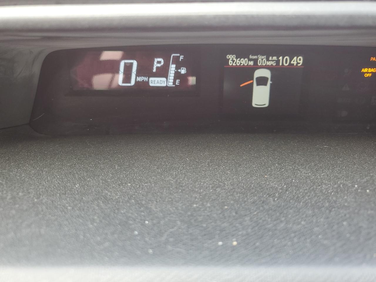 2016 Toyota Prius - Image 9