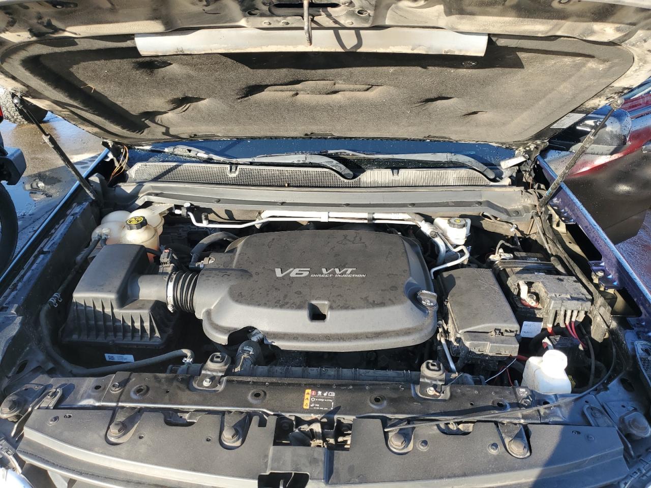 2020 Chevrolet Colorado - Image 11