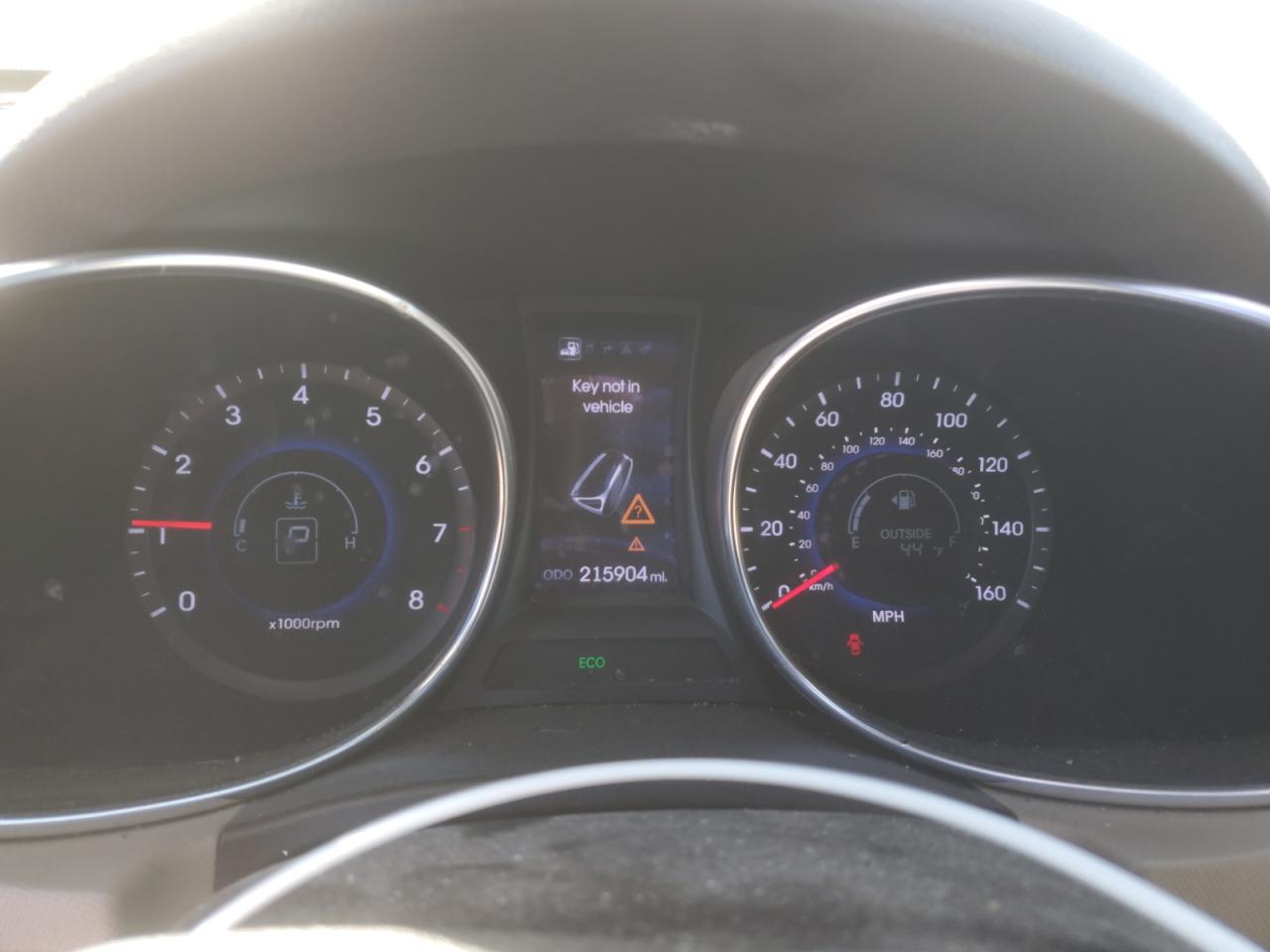 2013 Hyundai Santa Fe - Image 9