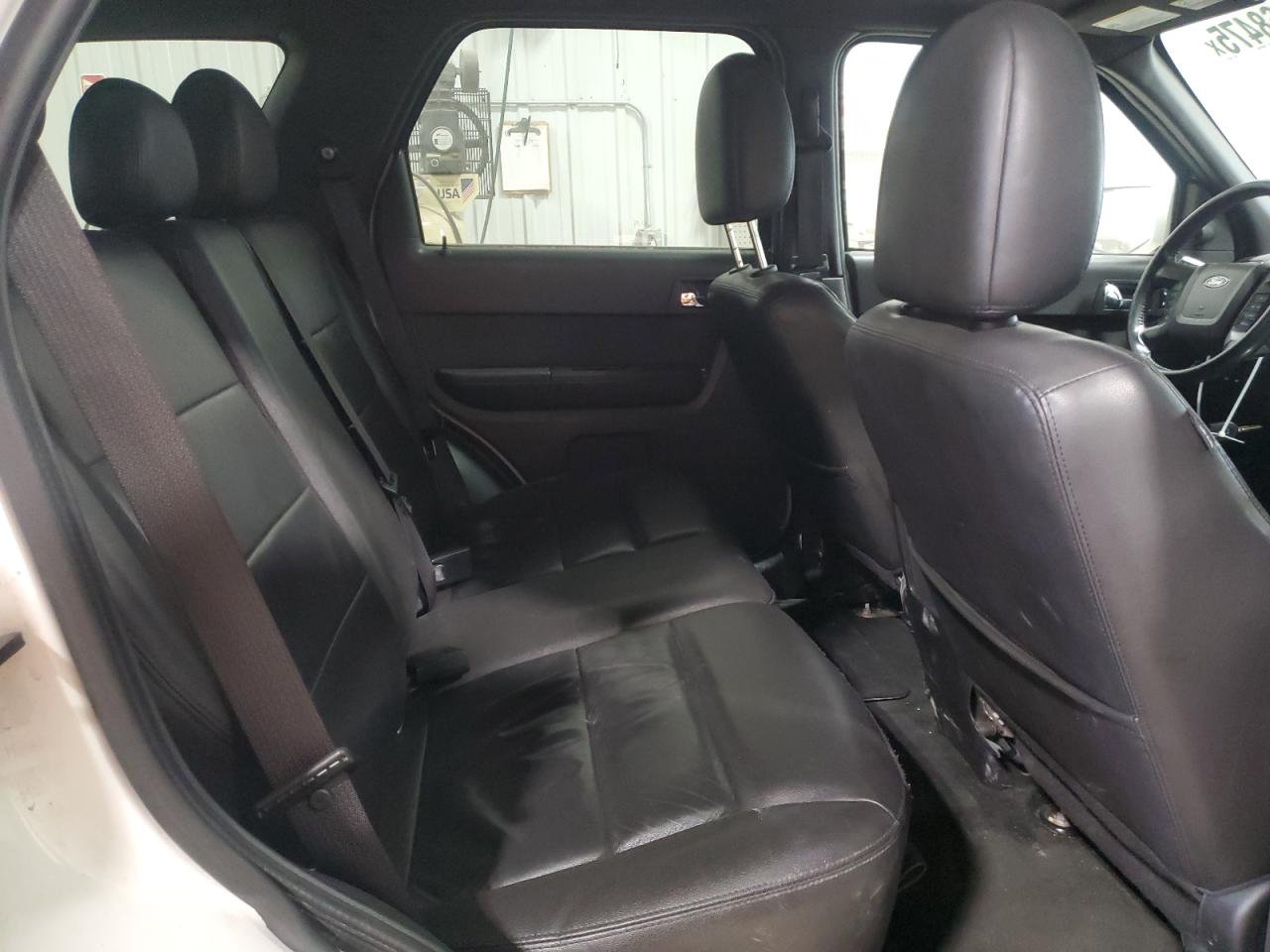 2012 Ford Escape - Image 11