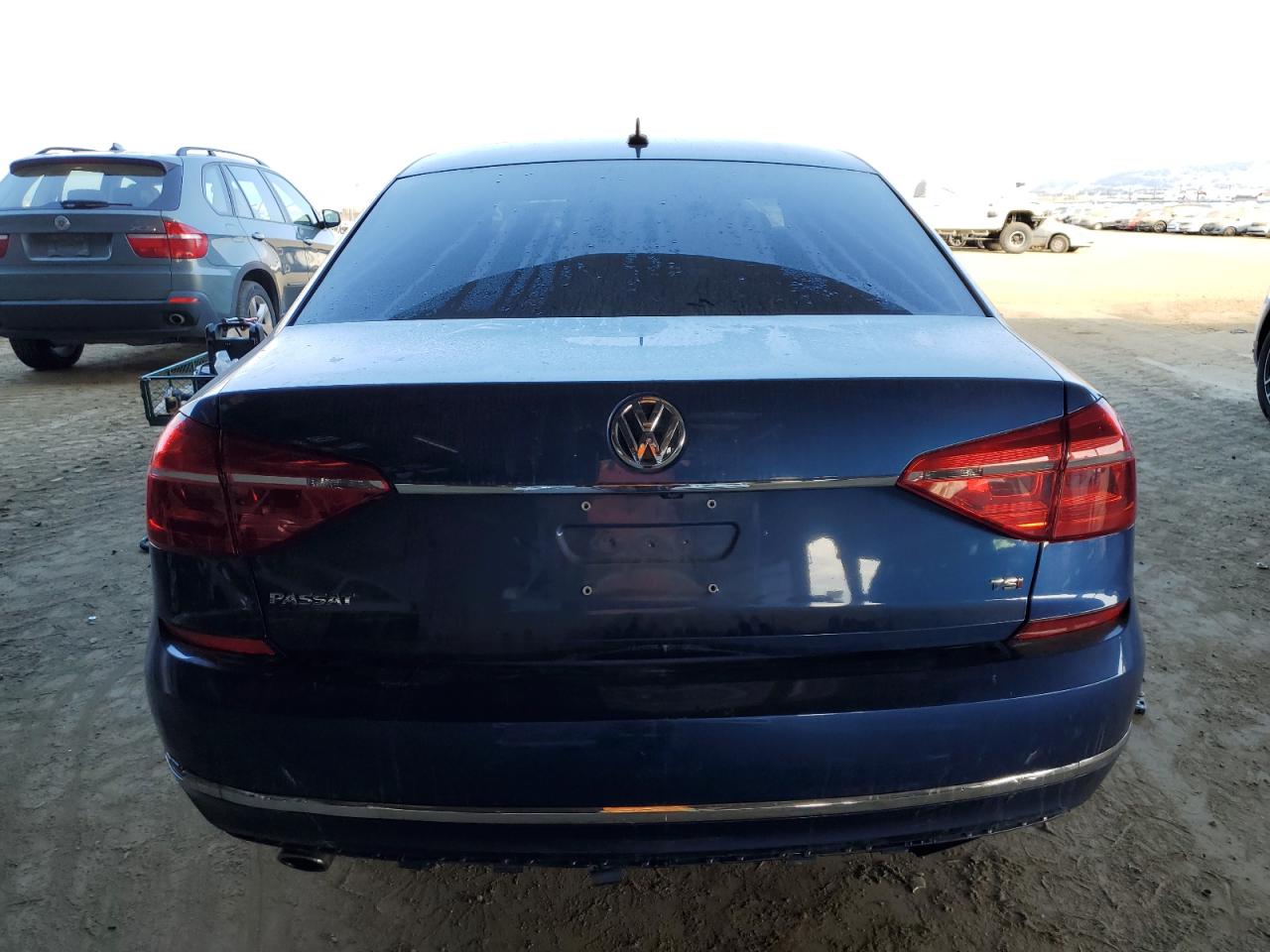 2016 Volkswagen Passat - Image 6