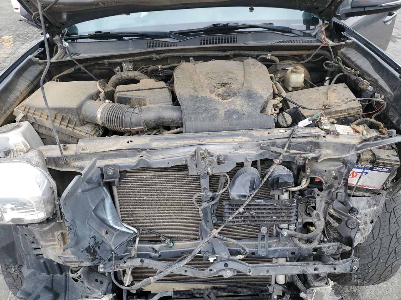 2016 Toyota Tacoma - Image 11