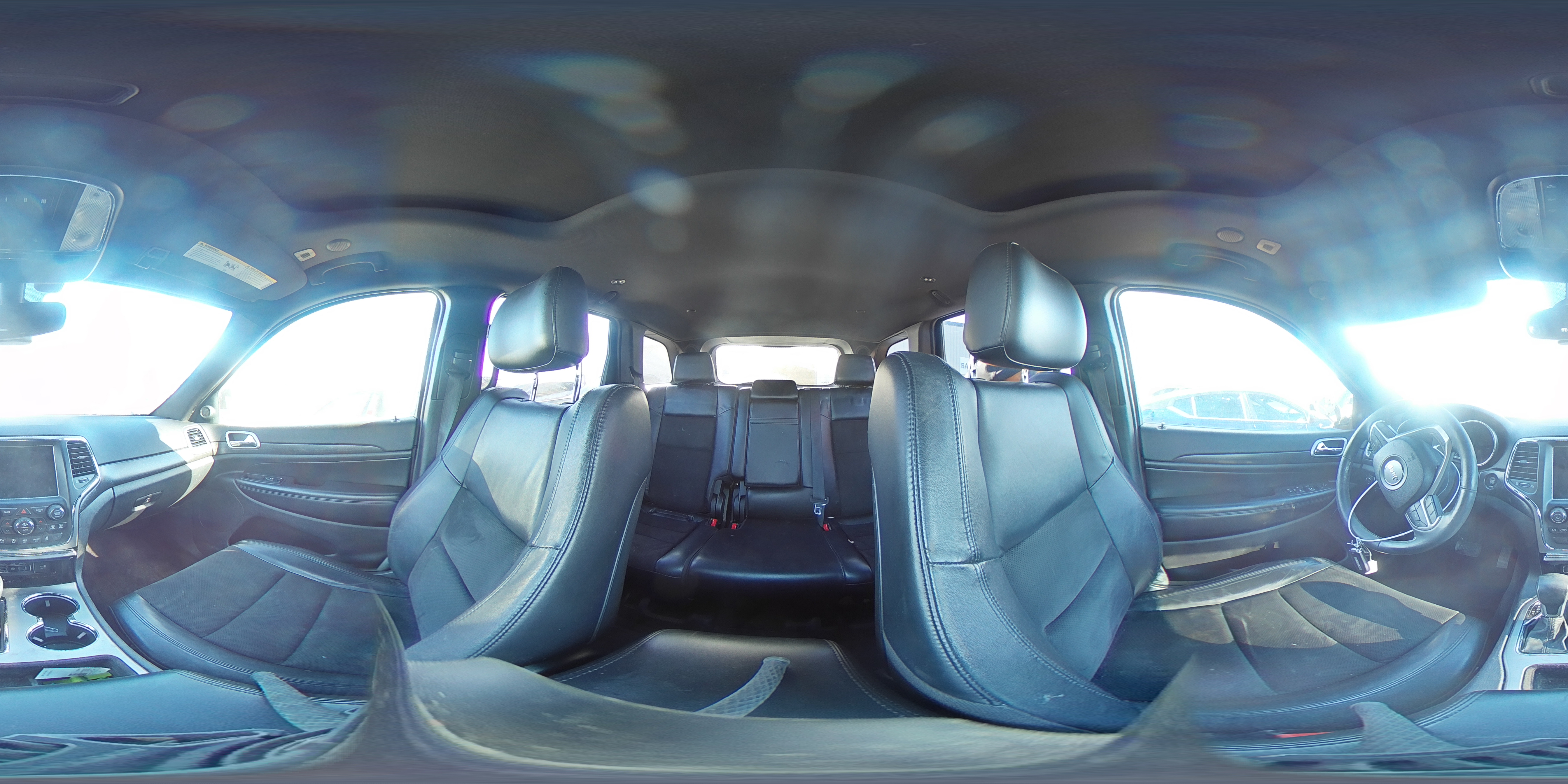 2018 Jeep Grand Cherokee - Image 14