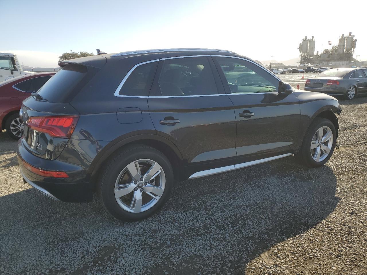 VIN WA1BNAFY1J2198231 2018 AUDI Q5 no.3