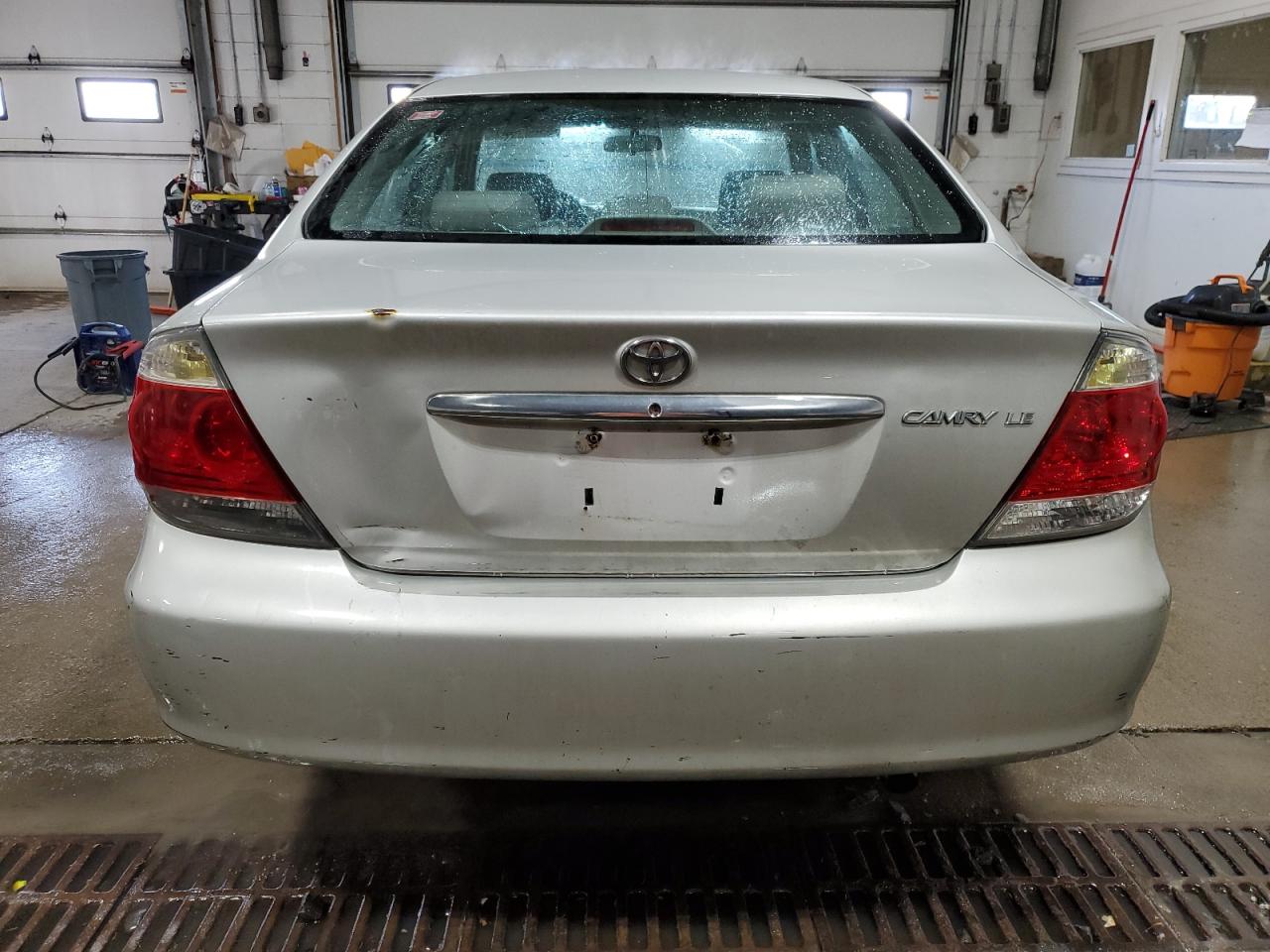 2005 Toyota Camry Le VIN: 4T1BE30KX5U393398 Lot: 88634475