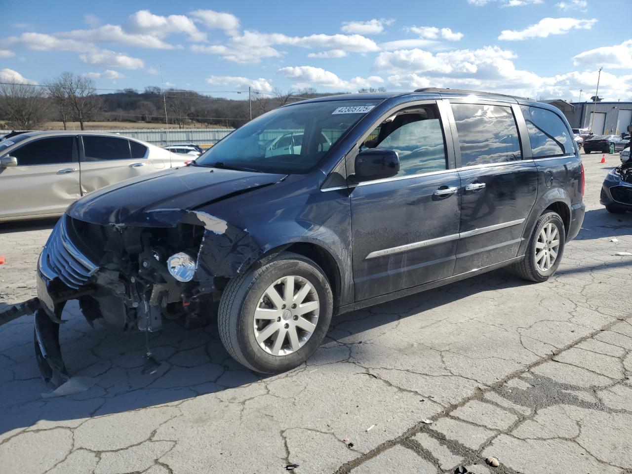 2015 Chrysler Town & Country - Image 1