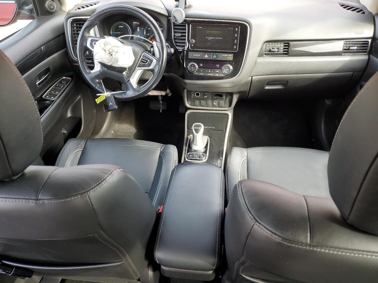 2018 Mitsubishi Outlander - Image 8