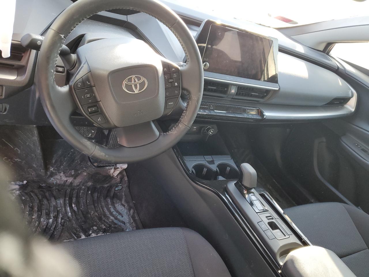 2024 Toyota Prius - Image 8
