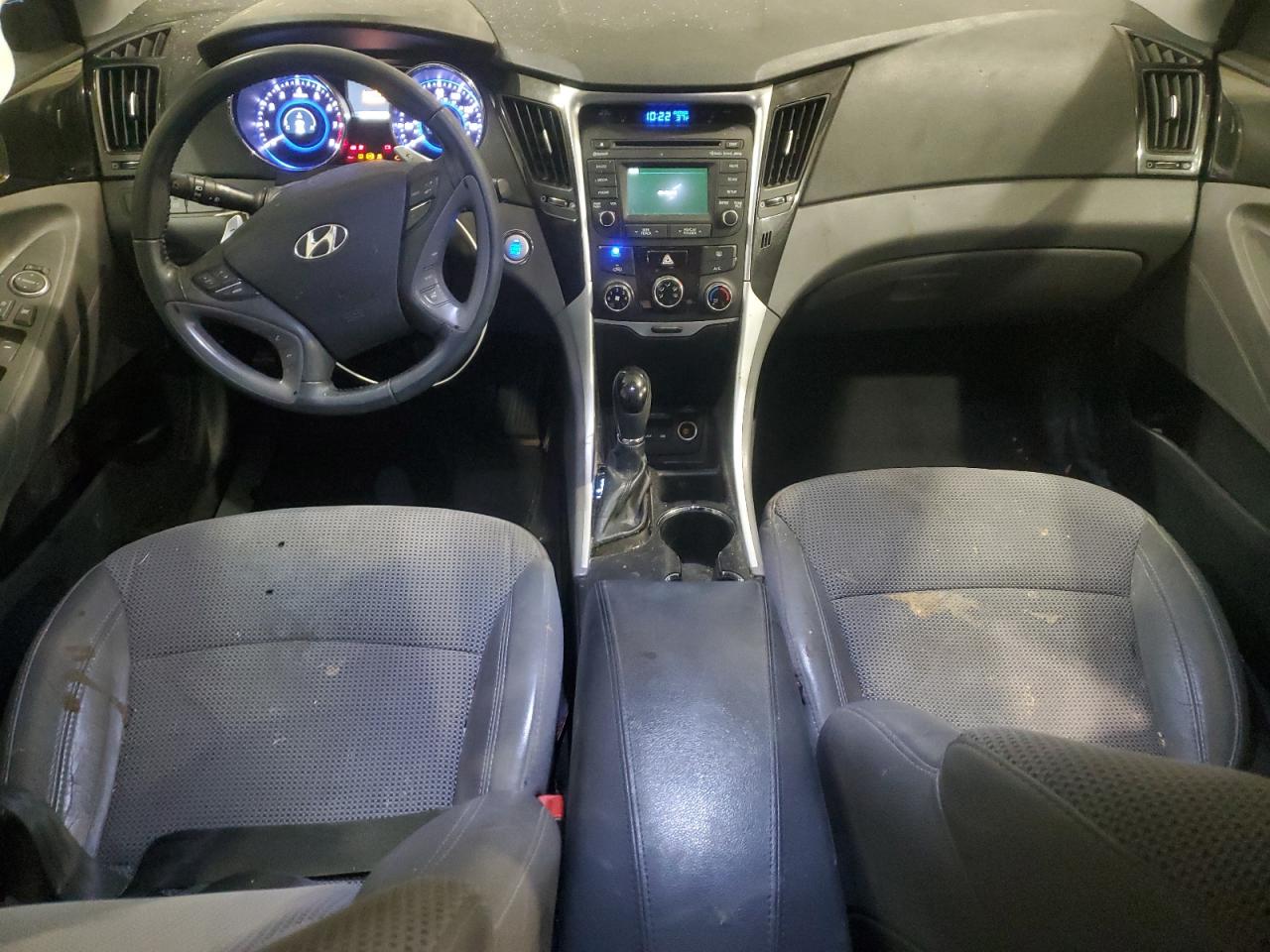 2014 Hyundai Sonata - Image 8