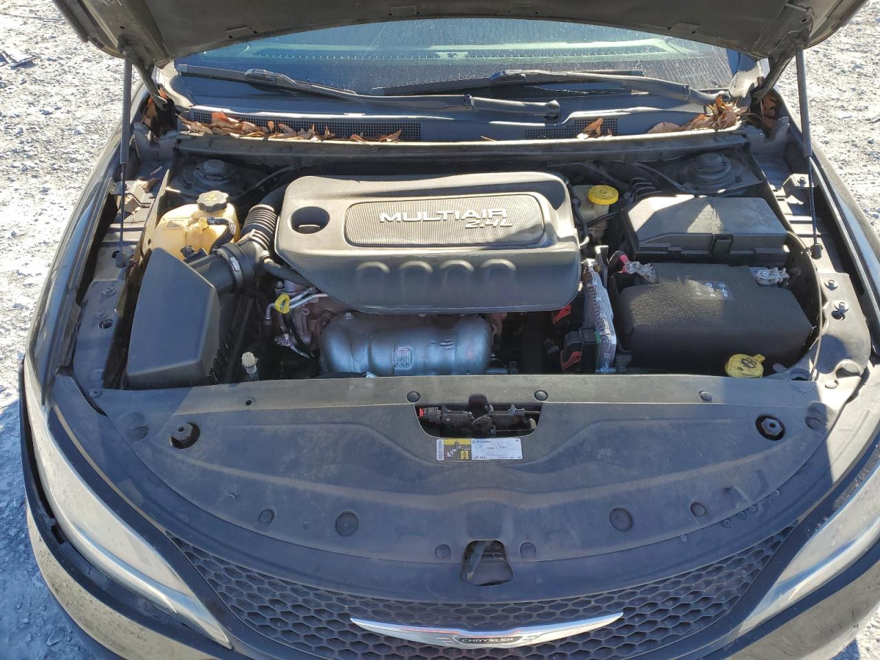 2015 Chrysler 200 - Image 11