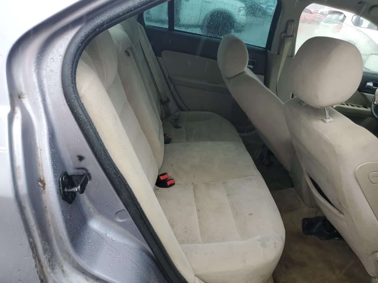 2007 Ford Fusion - Image 10