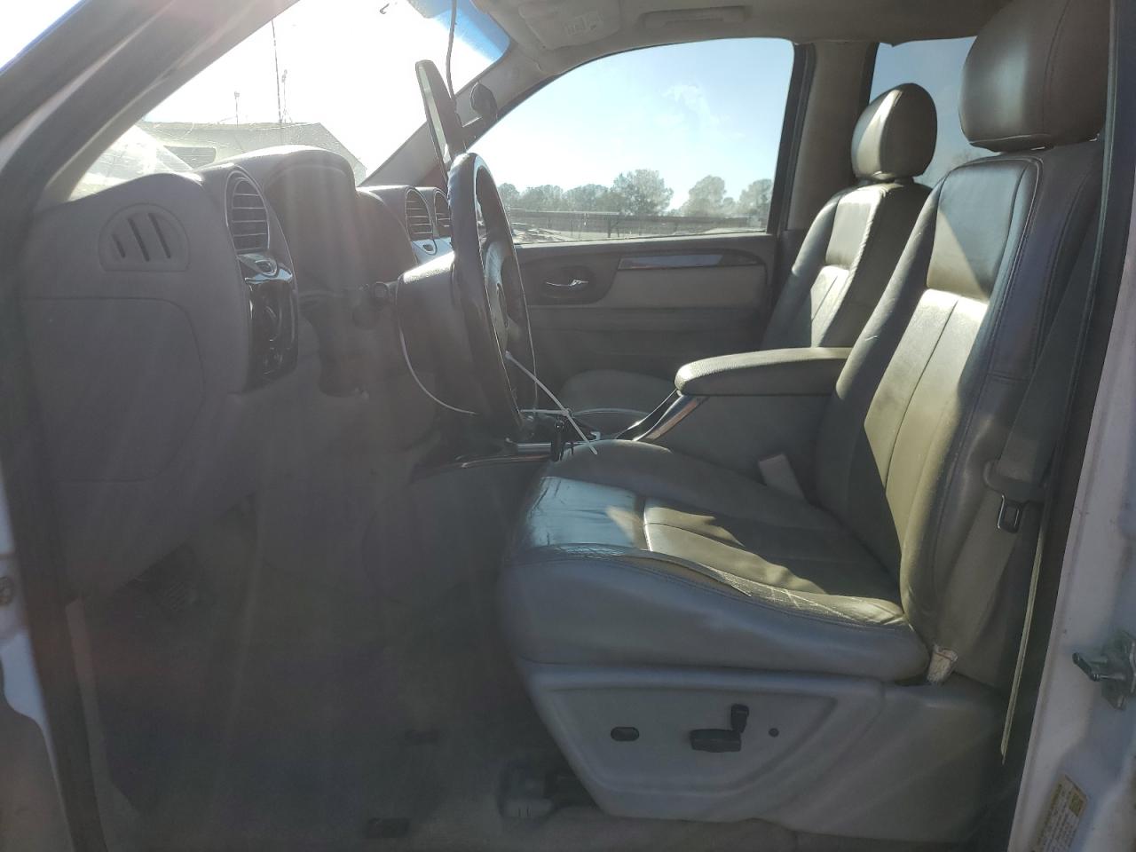 2008 GMC Envoy - Image 7