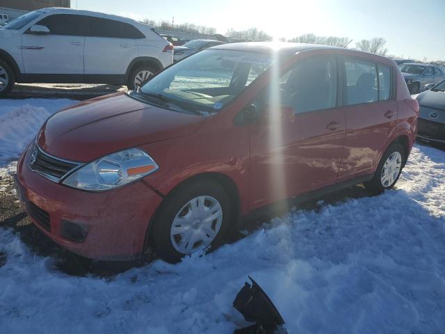  NISSAN VERSA 2012 Красный