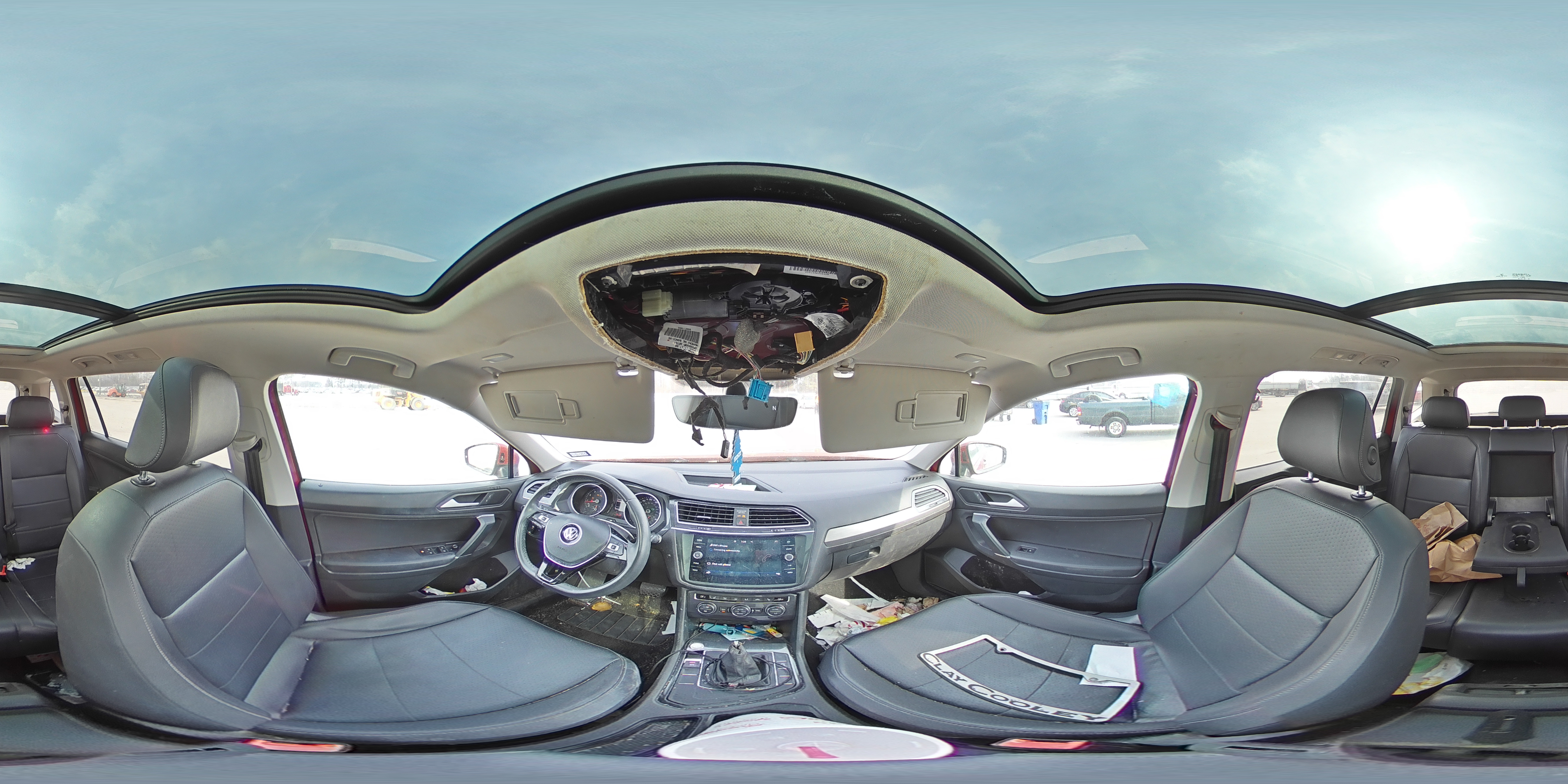 2020 Volkswagen Tiguan - Image 14