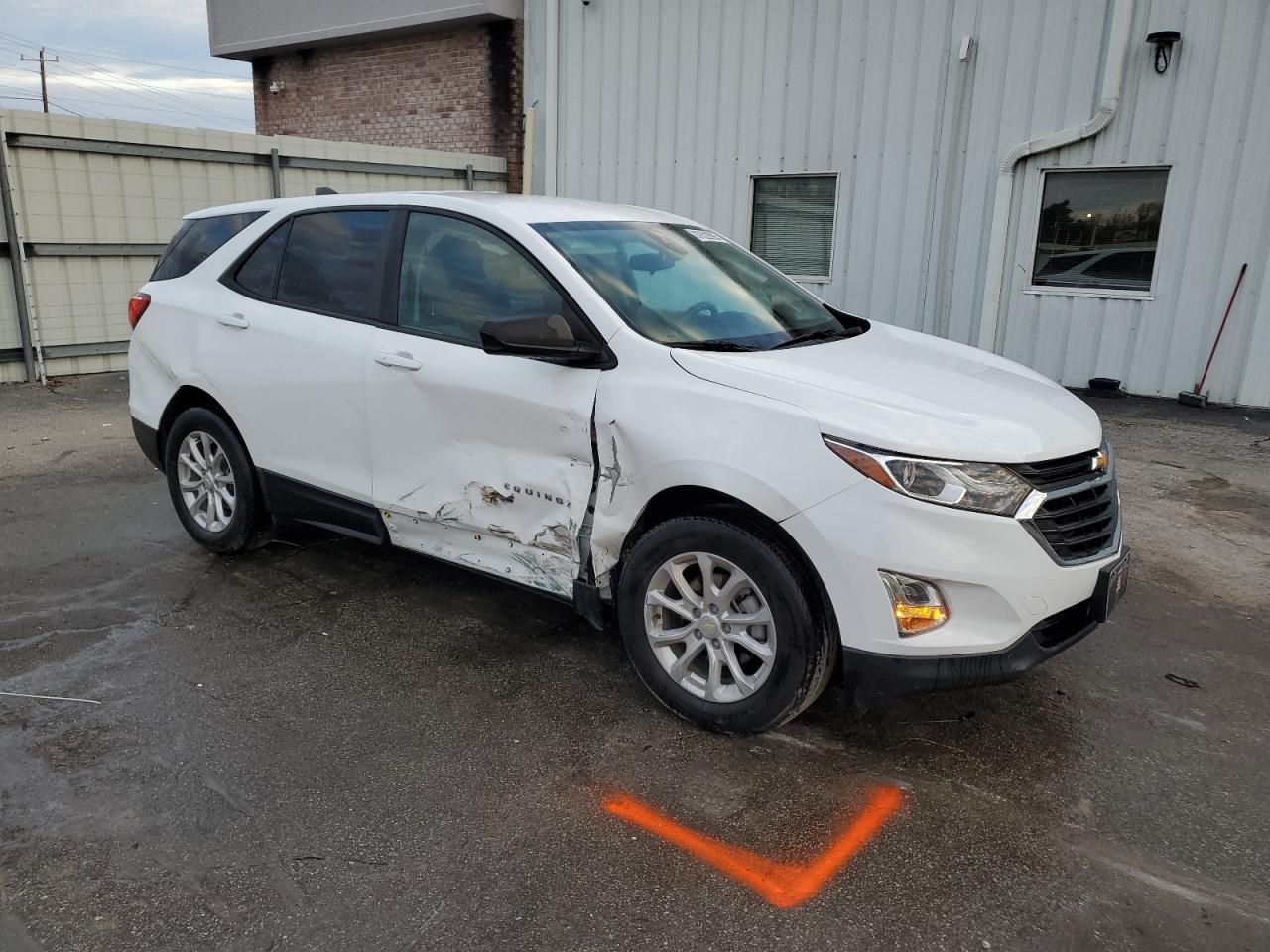 2021 Chevrolet Equinox - Image 4