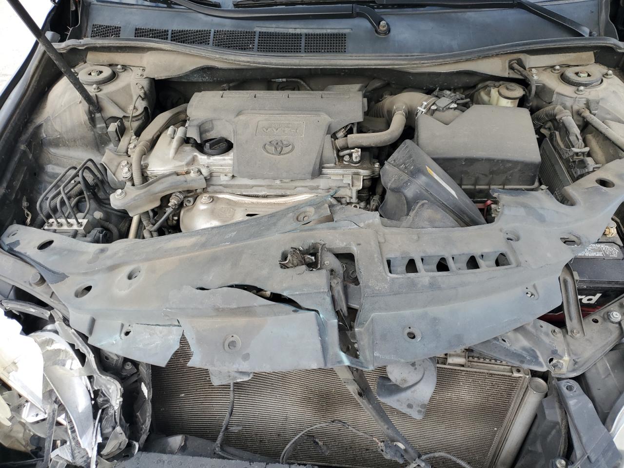 2016 Toyota Camry - Image 13