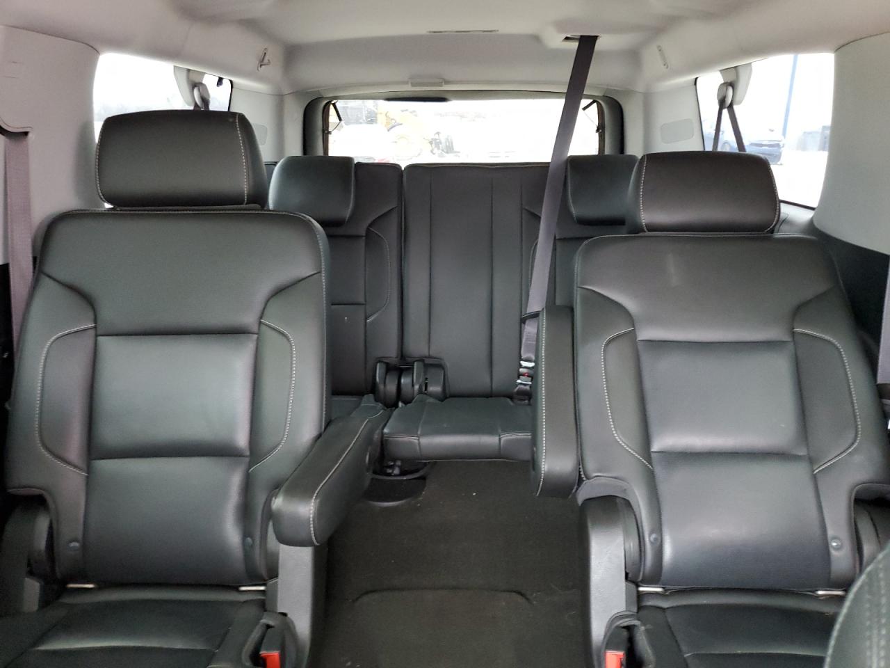 2016 GMC Yukon - Image 10
