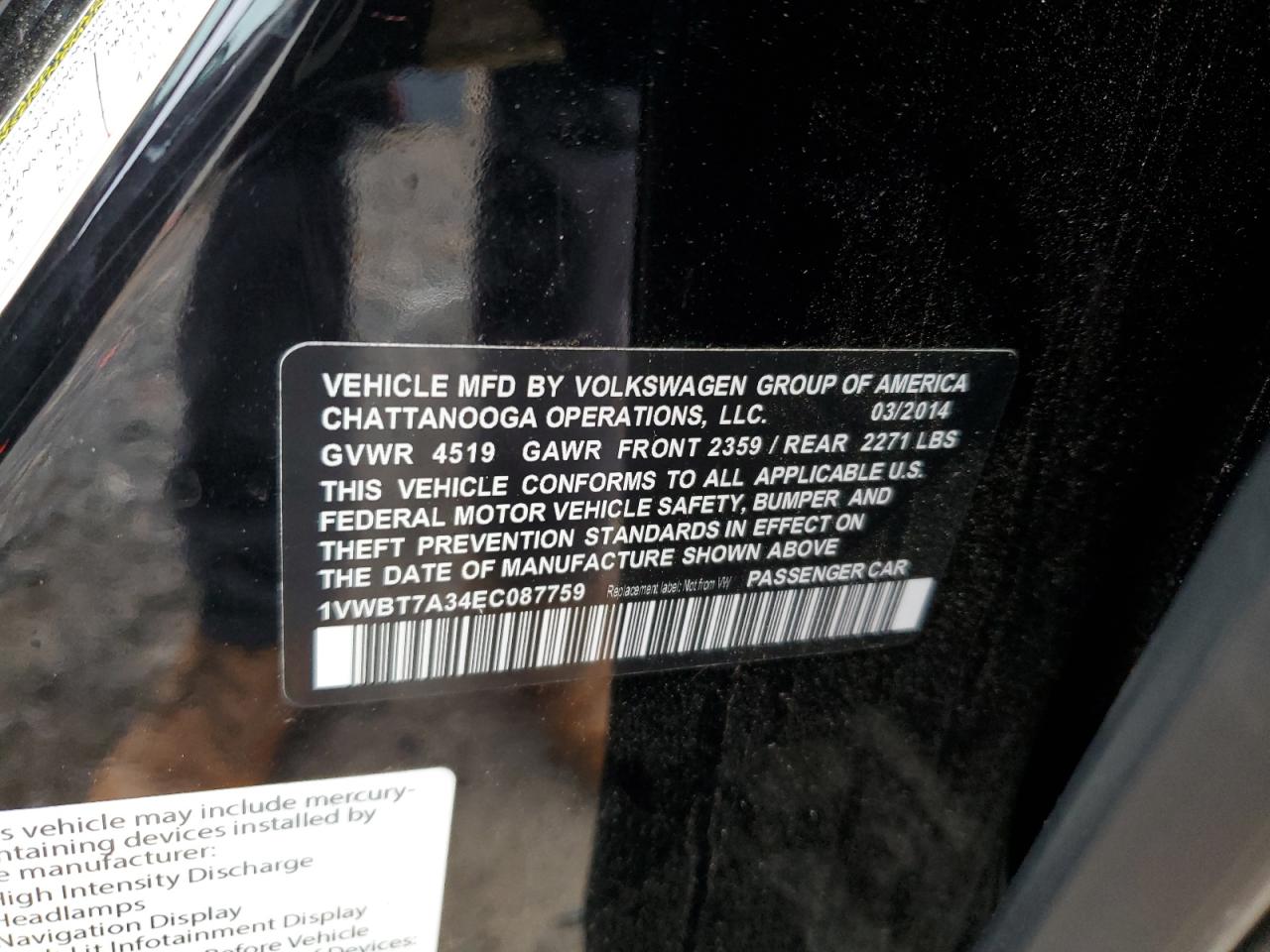 2014 Volkswagen Passat - Image 12
