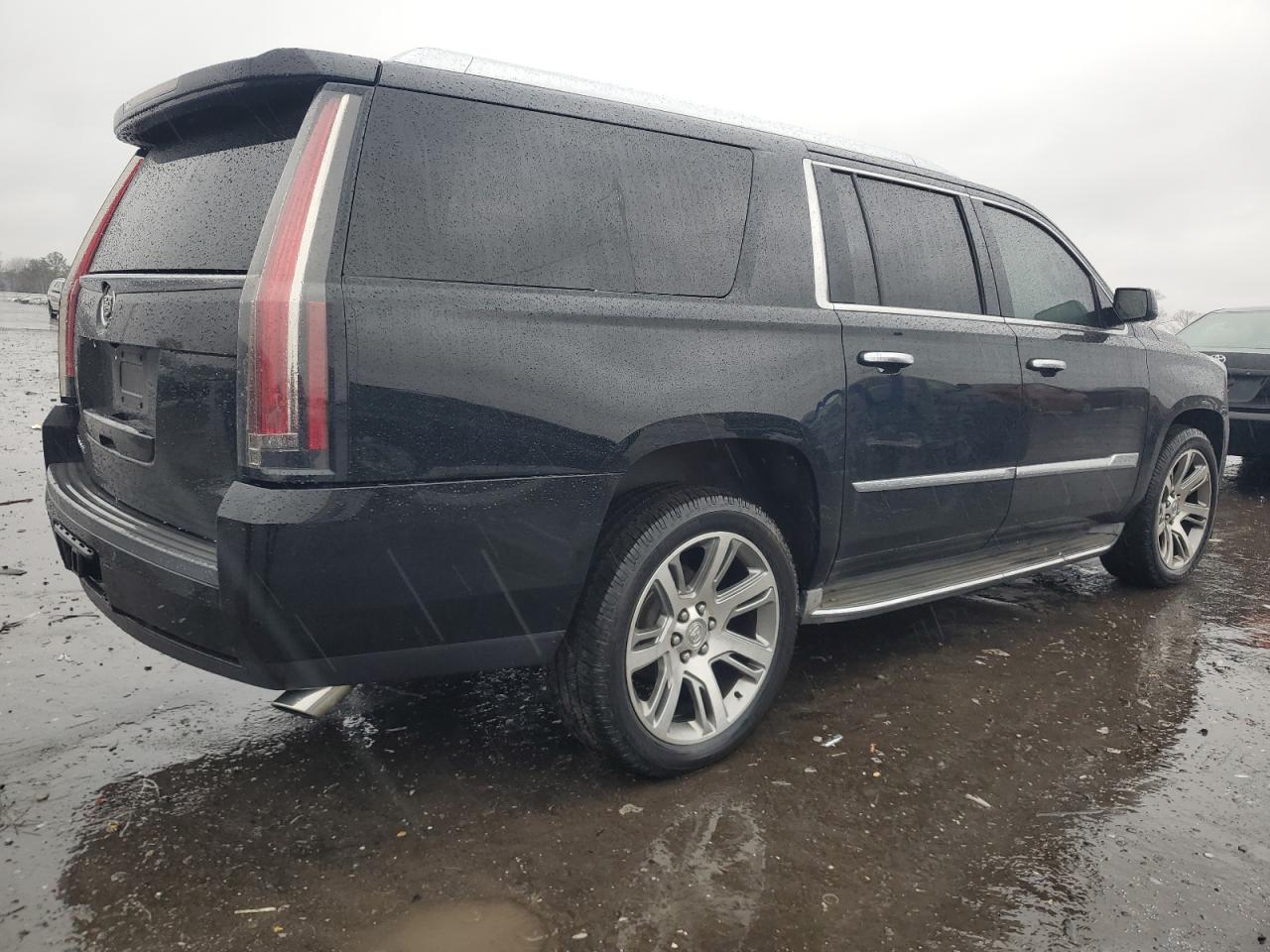 2015 Cadillac Escalade - Image 3