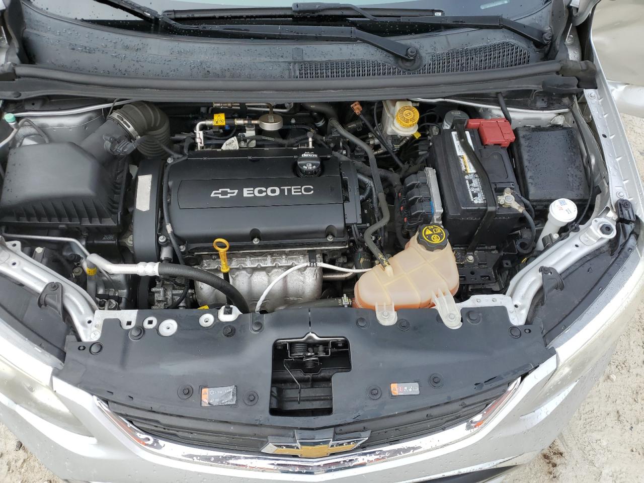 2017 Chevrolet Sonic - Image 11