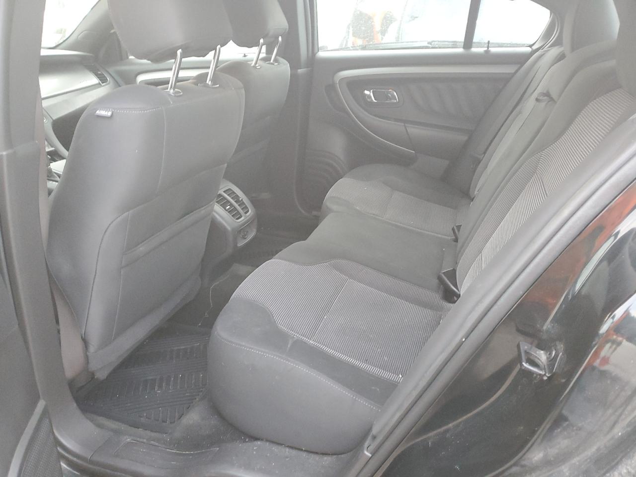 2014 Ford Taurus - Image 10
