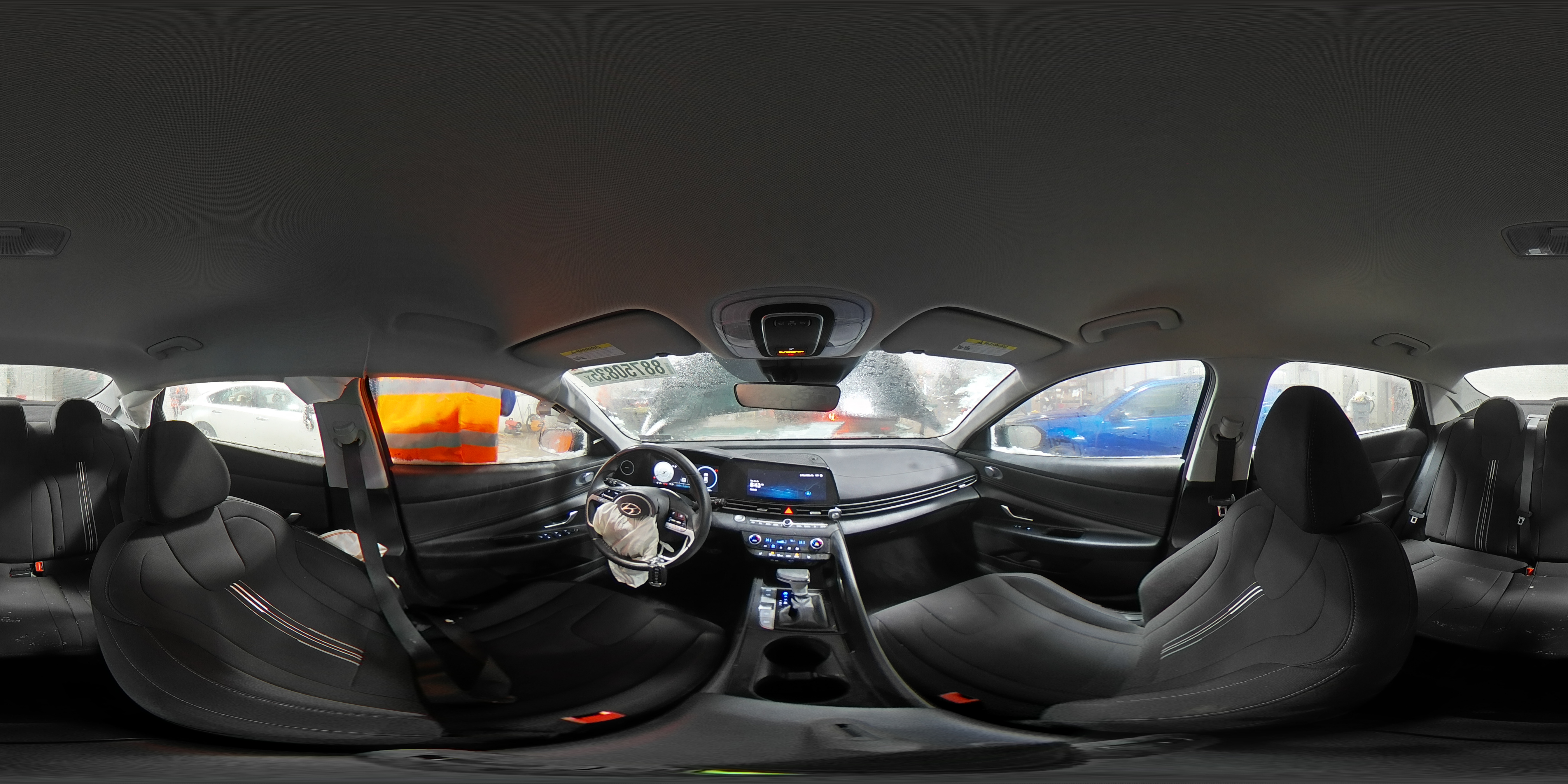 2023 Hyundai Elantra - Image 12