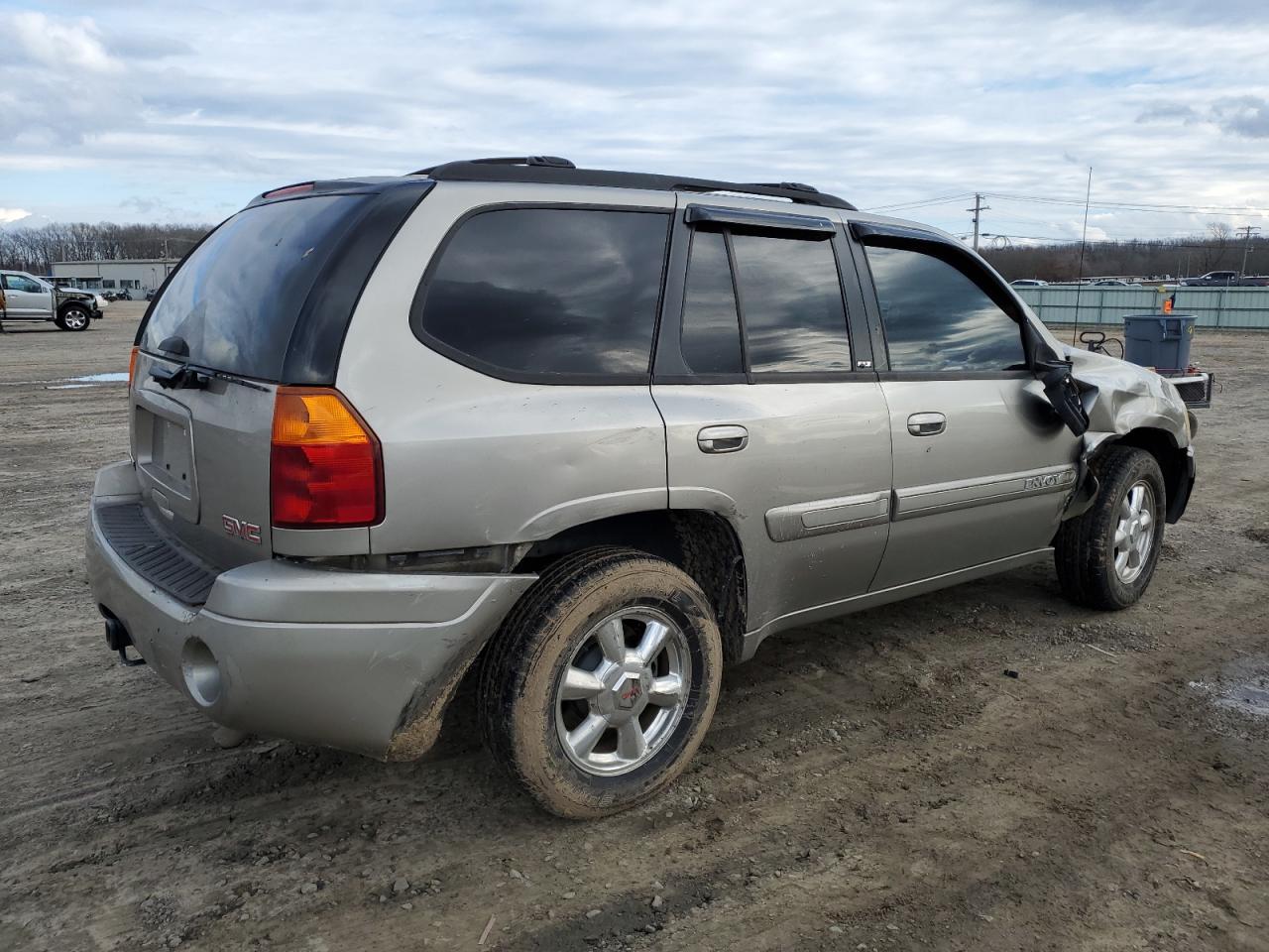 2003 GMC Envoy - Image 3