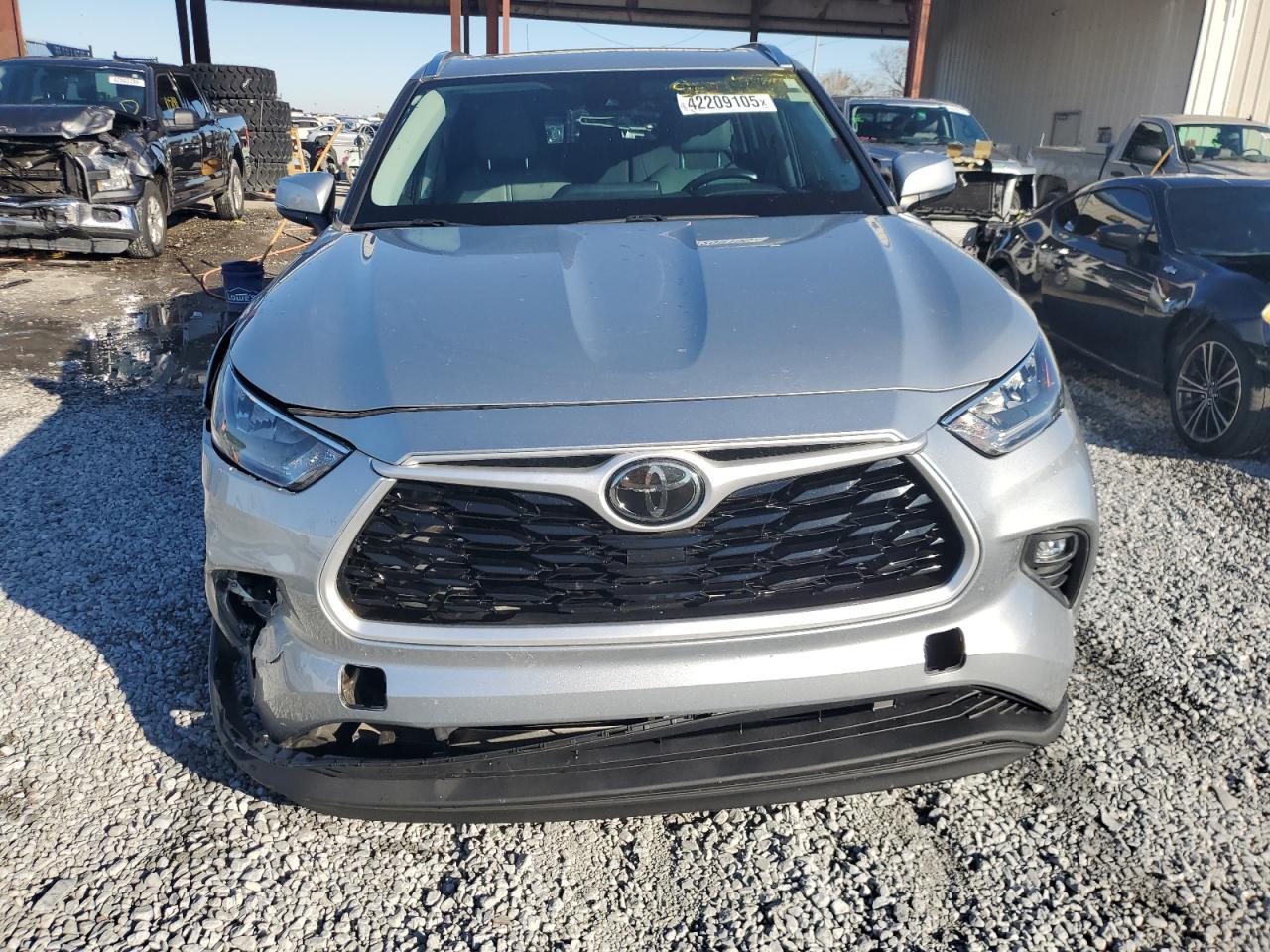 2020 Toyota Highlander - Image 5