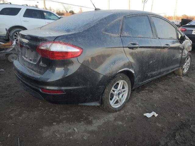  FORD FIESTA 2018 Серый