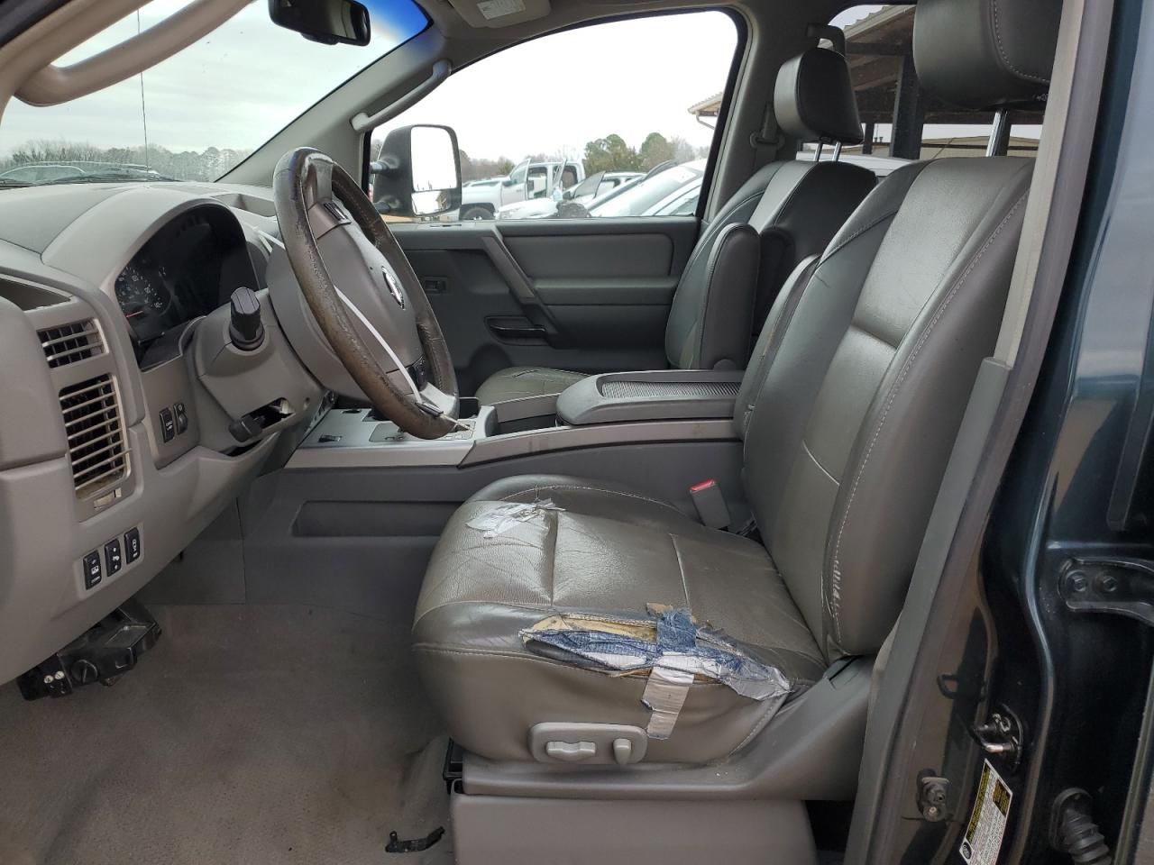 2006 Nissan Titan - Image 7