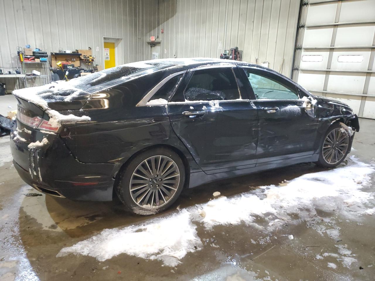 2016 Lincoln MKZ - Image 3
