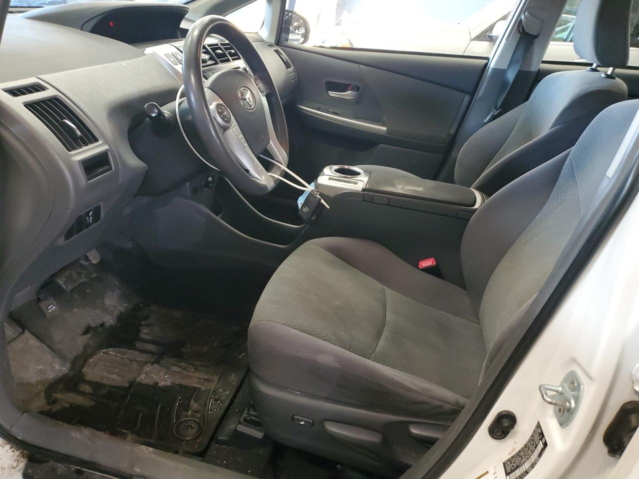 2013 Toyota Prius - Image 7