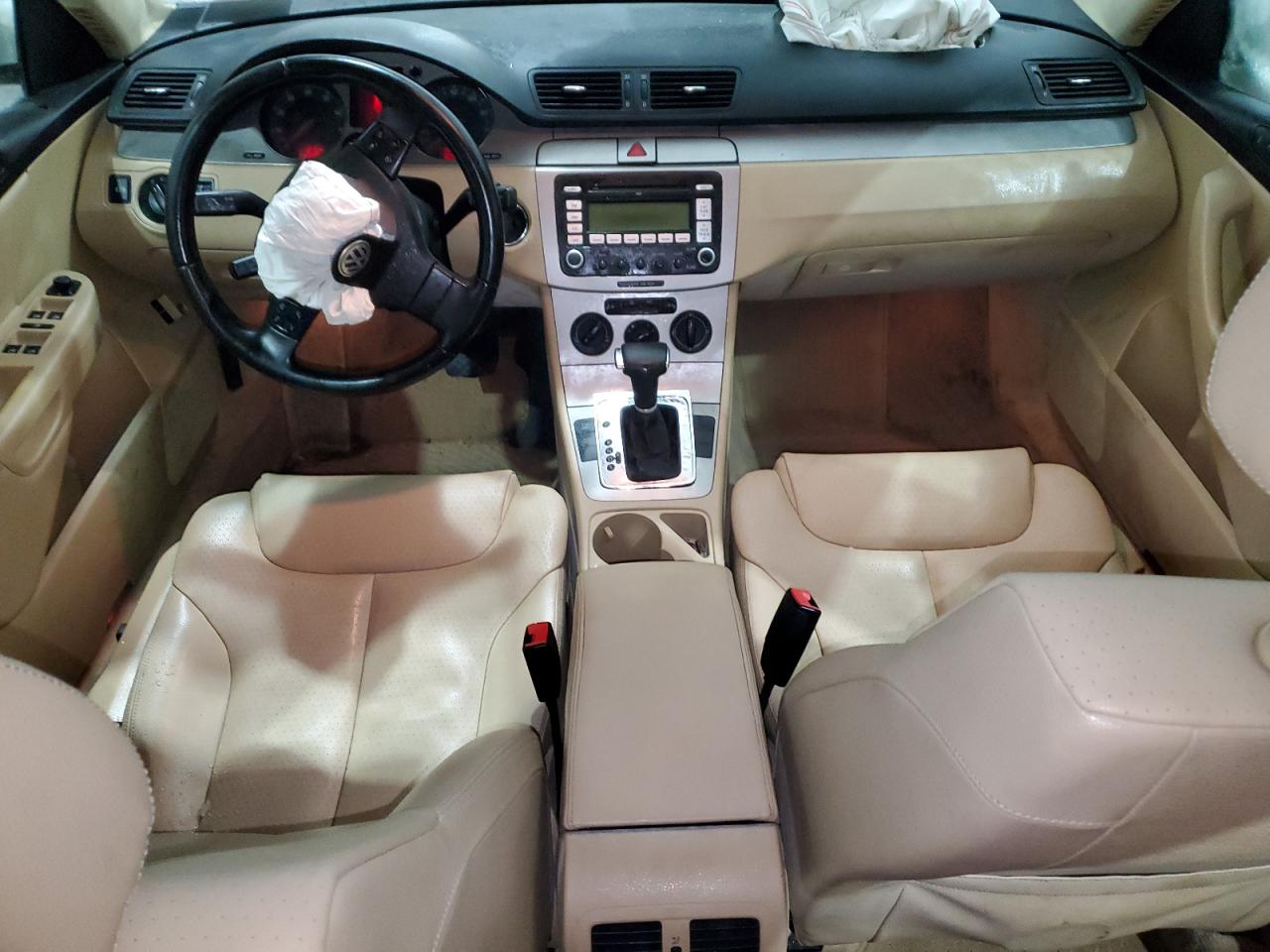 2008 Volkswagen Passat - Image 8