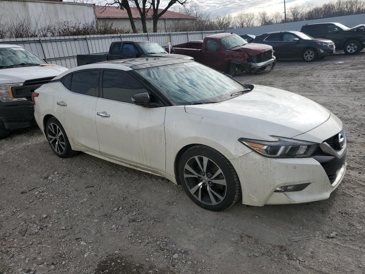 2016 Nissan Maxima - Image 4