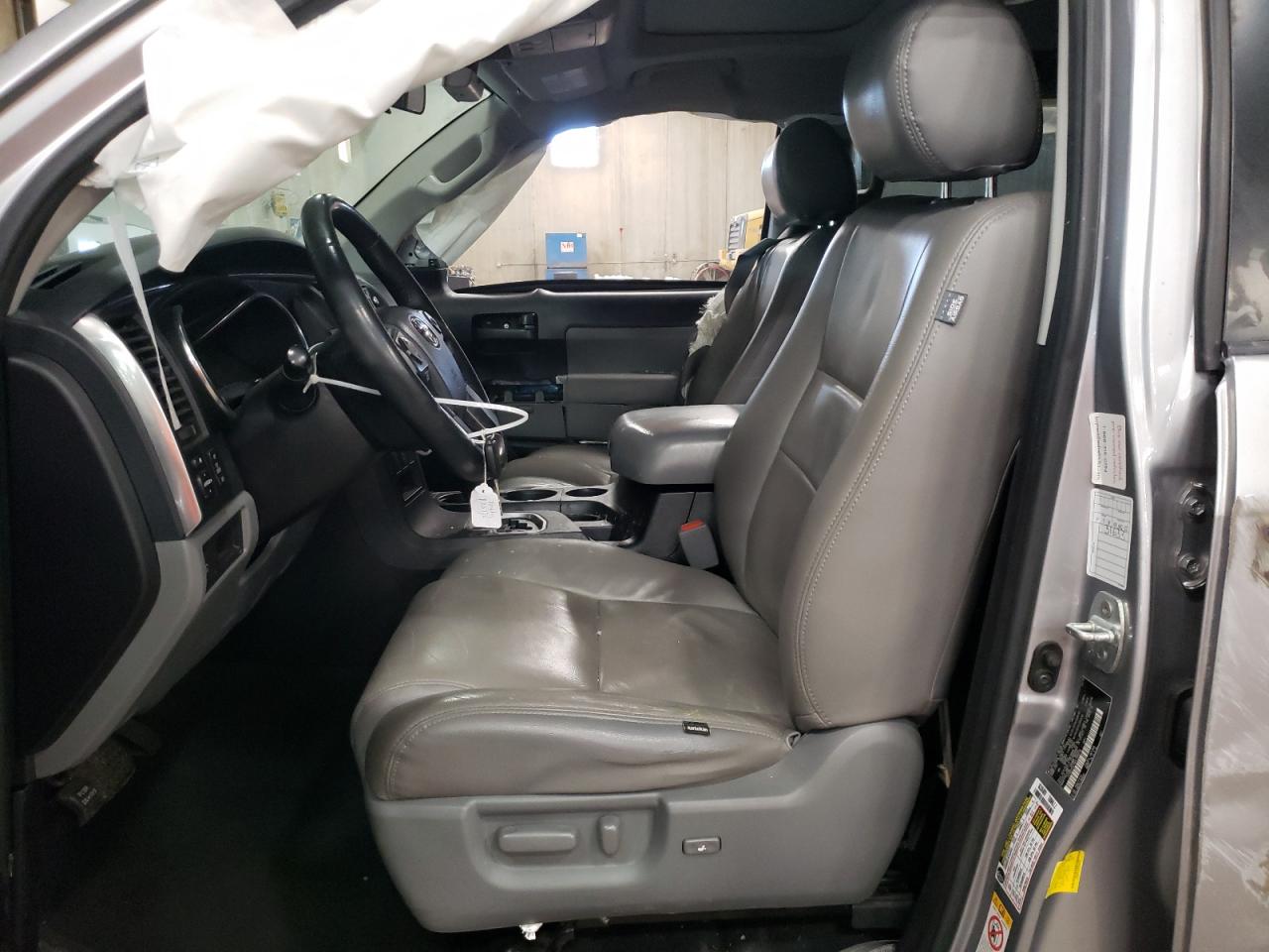 2019 Toyota Sequoia - Image 7