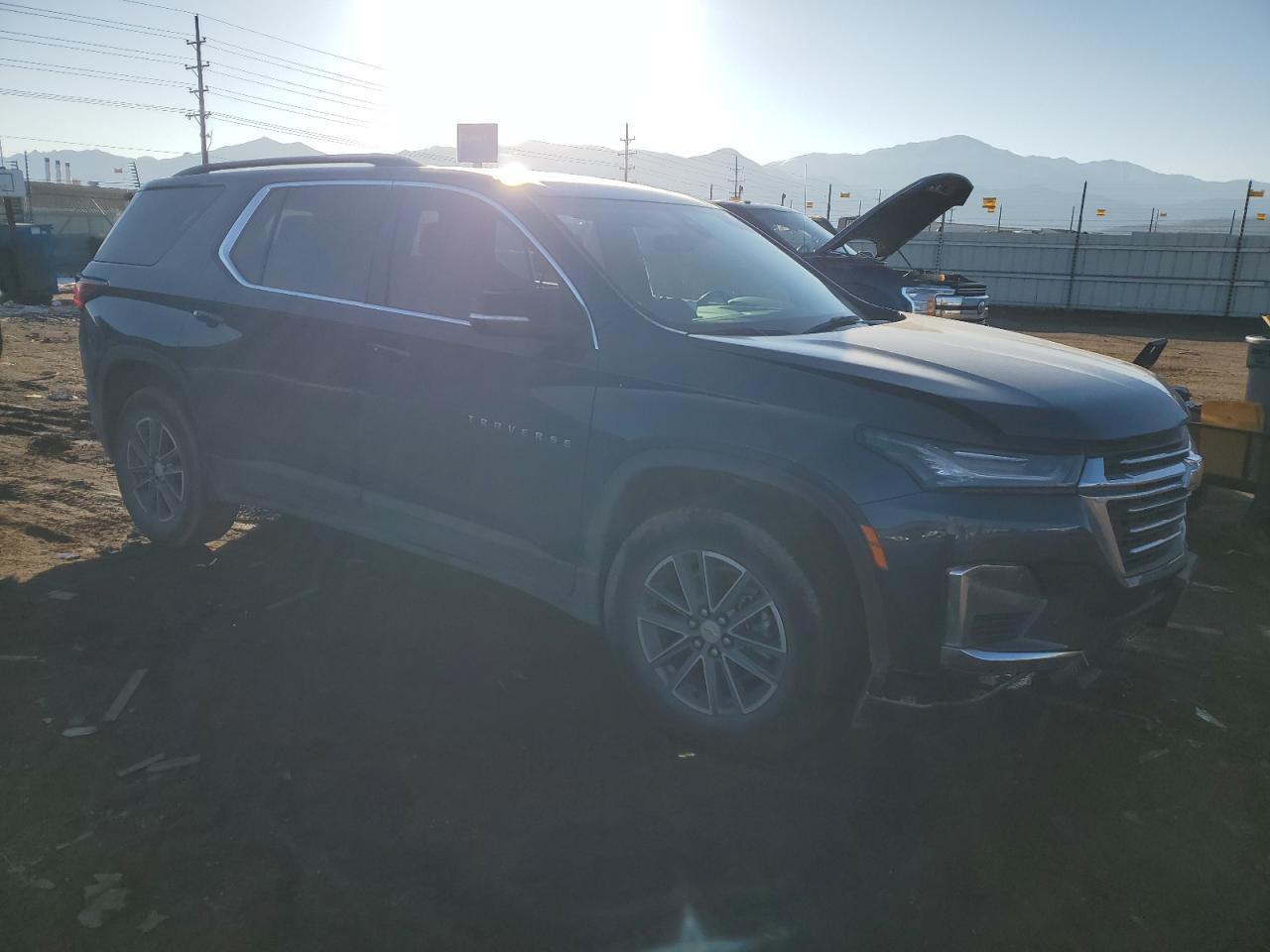 2022 Chevrolet Traverse - Image 4
