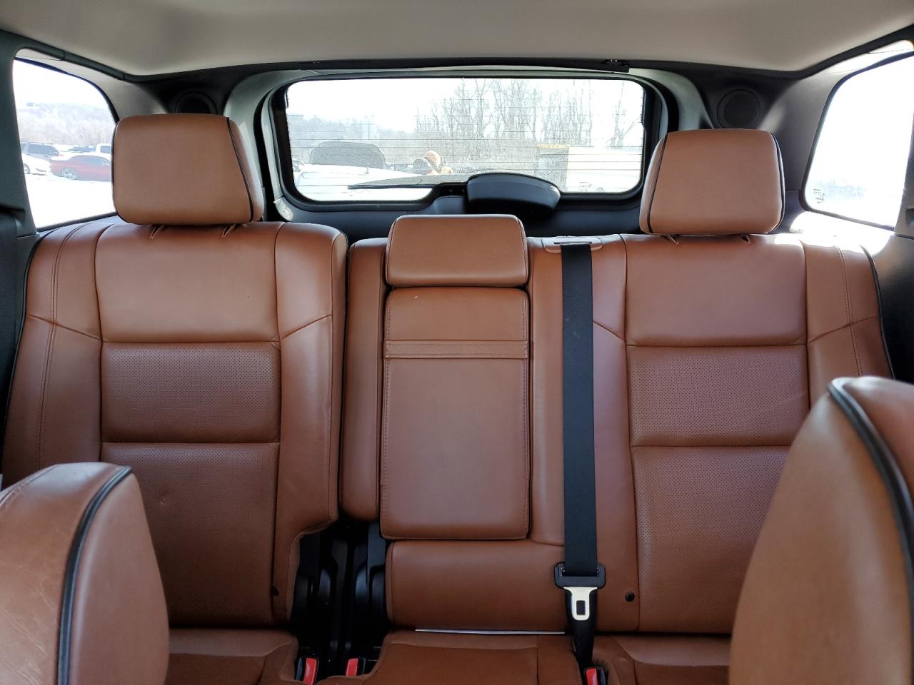 2012 Jeep Grand Cherokee - Image 10