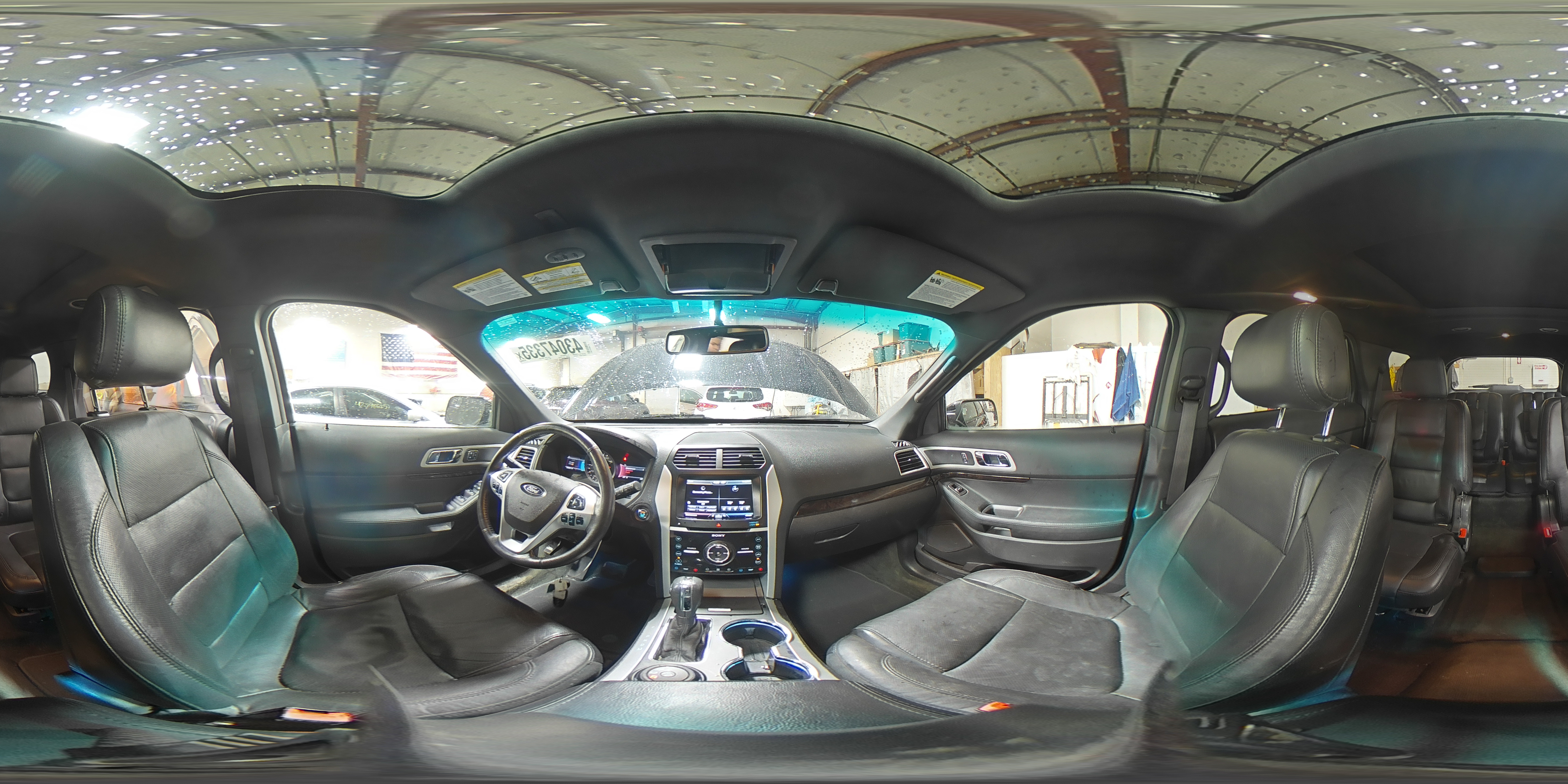 2015 Ford Explorer - Image 15