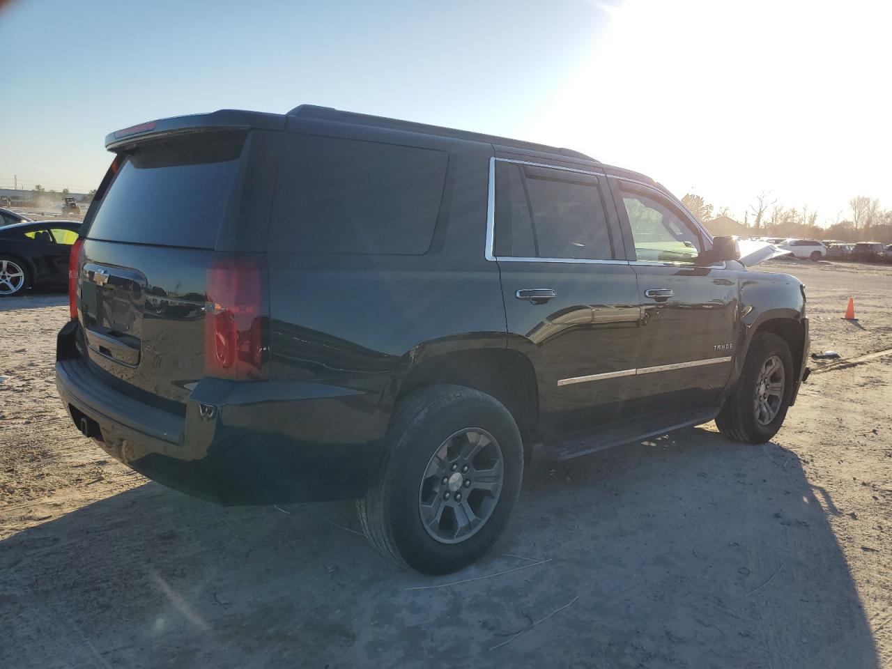 2019 Chevrolet Tahoe - Image 3