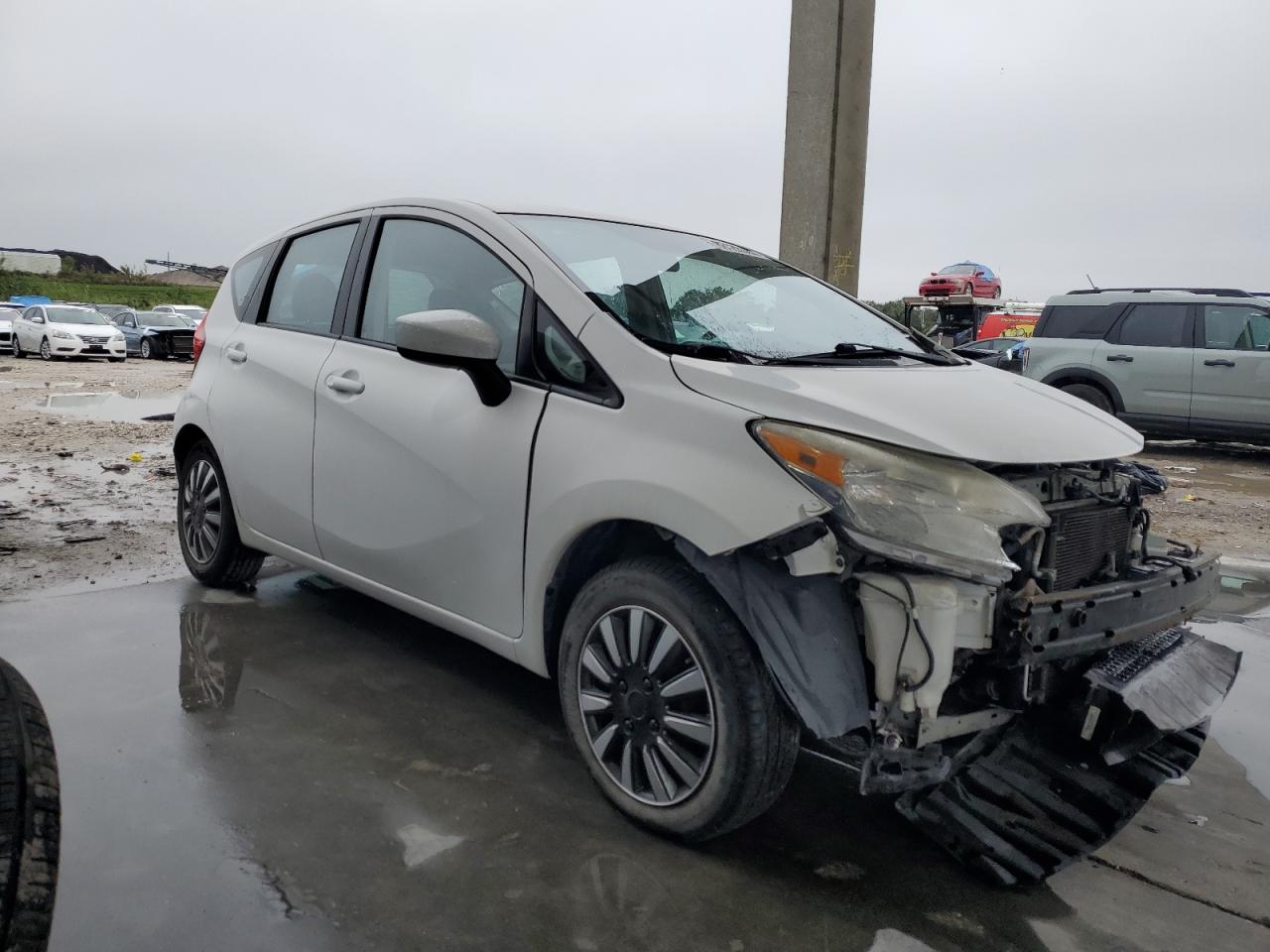 2016 Nissan Versa - Image 4