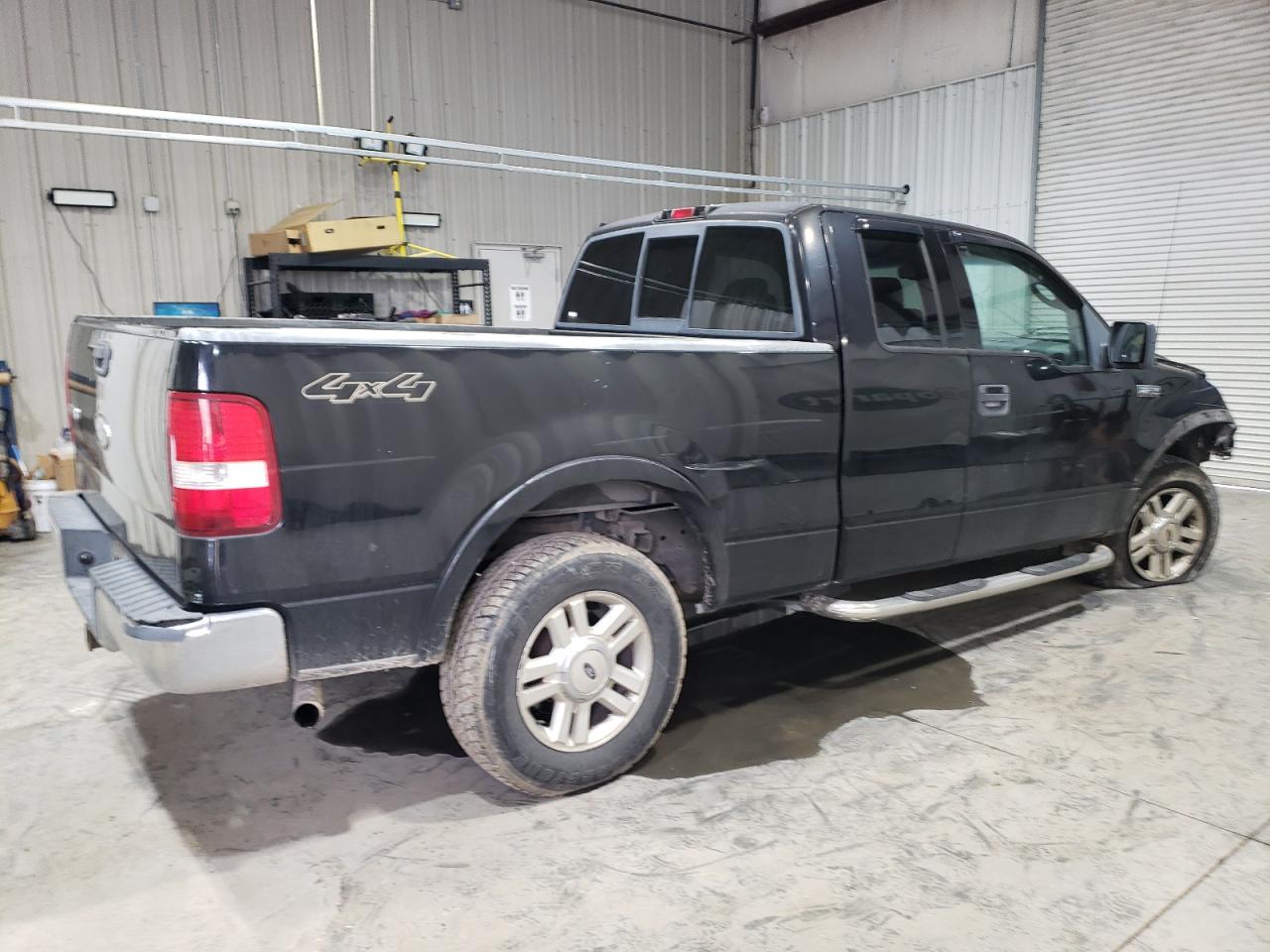 2004 Ford F-150 - Image 3
