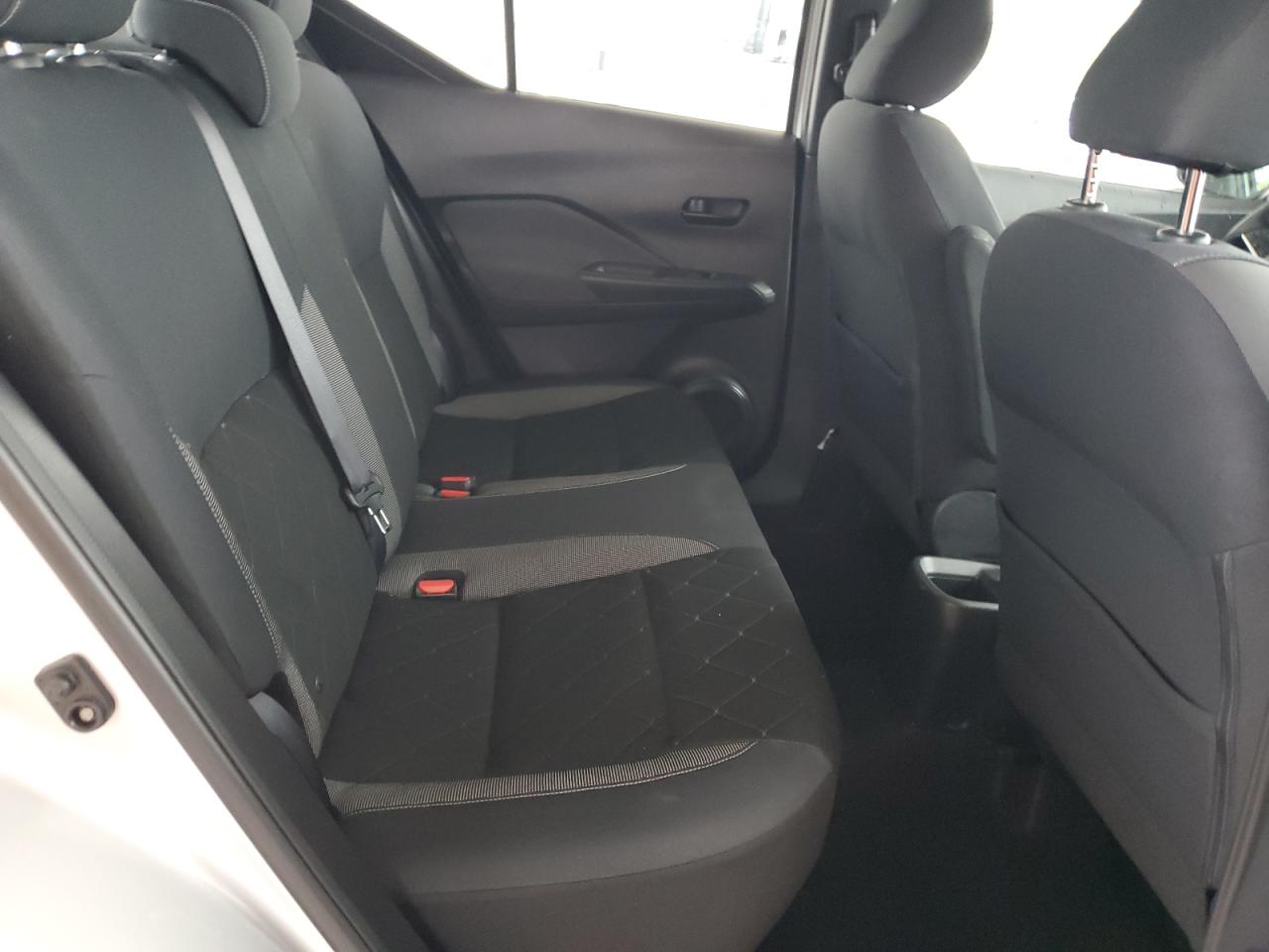 2019 Nissan Kicks - Image 11