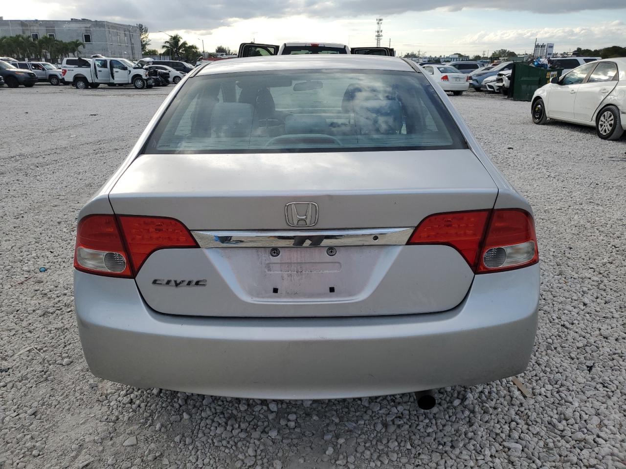 2009 Honda Civic - Image 6