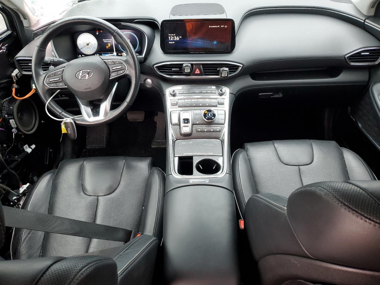 2023 Hyundai Santa Fe - Image 8