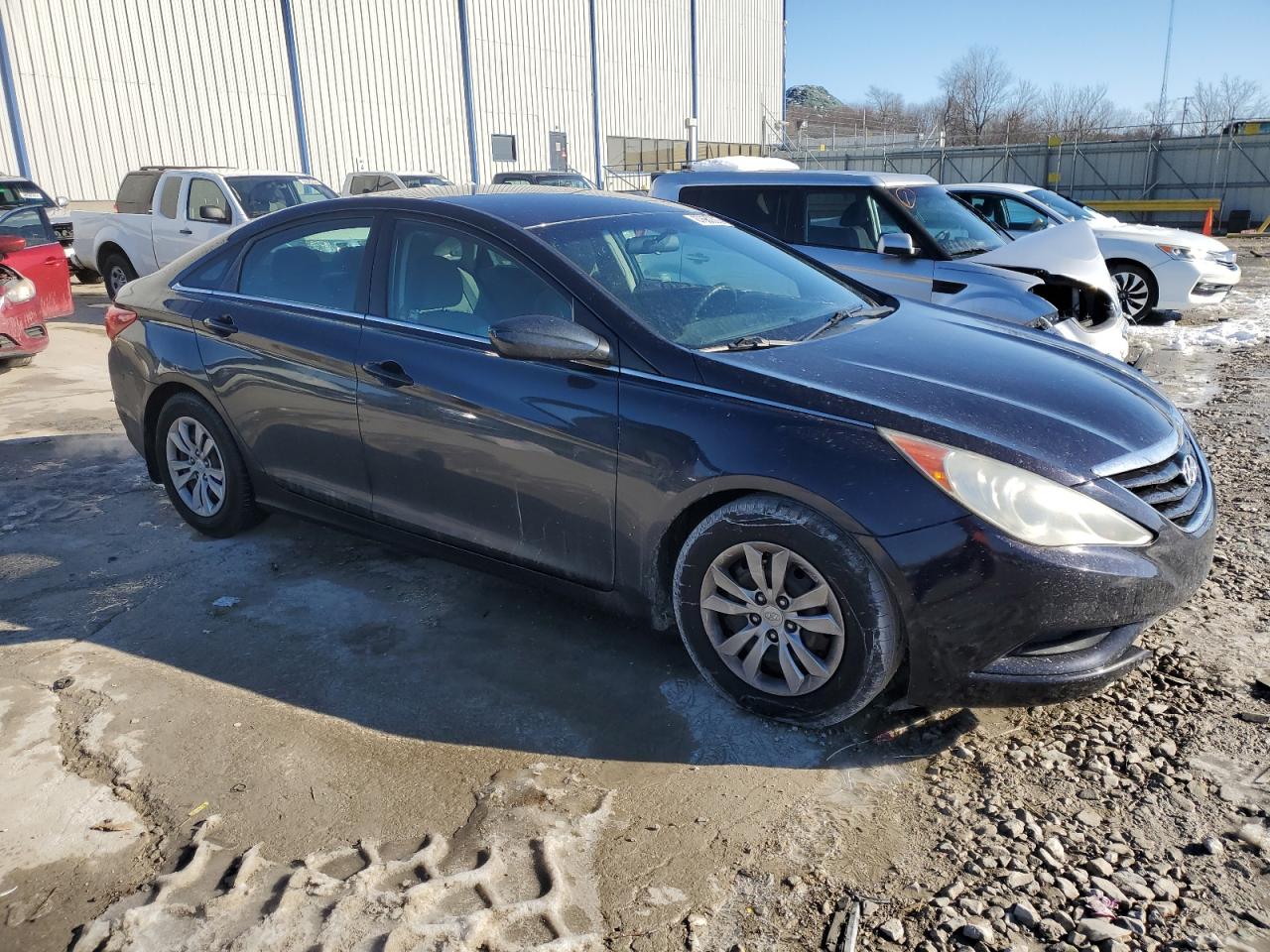 2011 Hyundai Sonata - Image 4